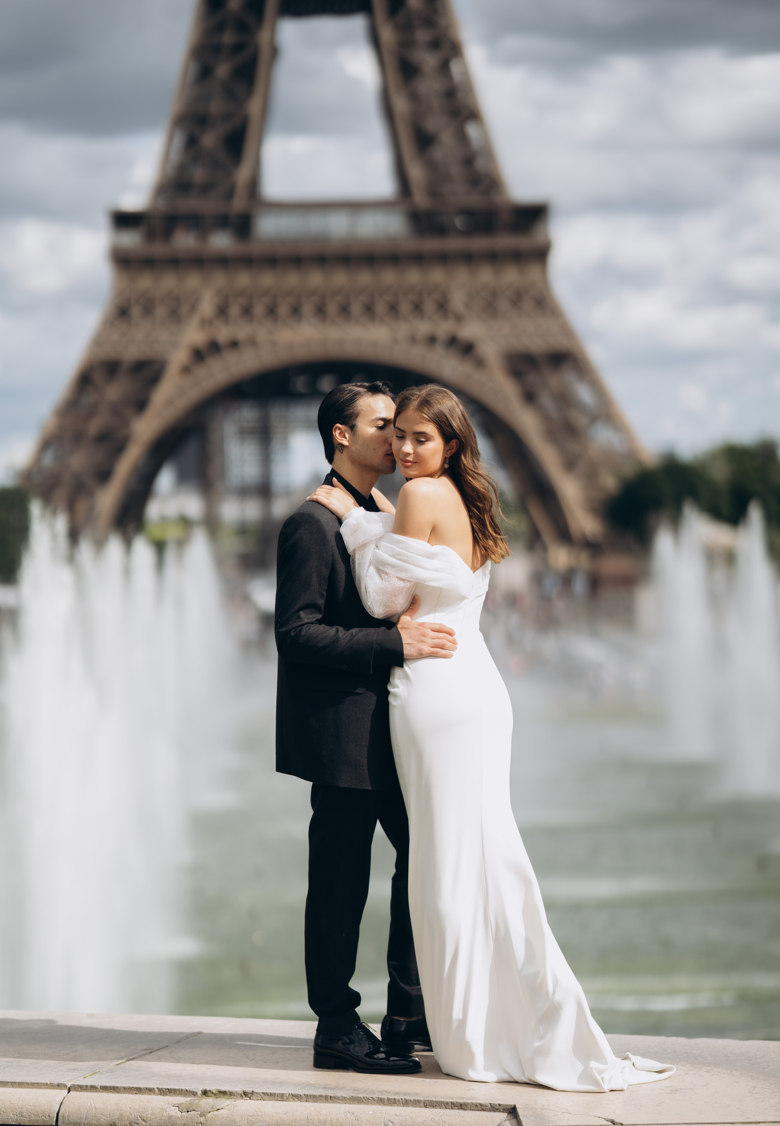 Wedding photo shoot in Paris. Professional photographer in Paris — Shybitska Iryna