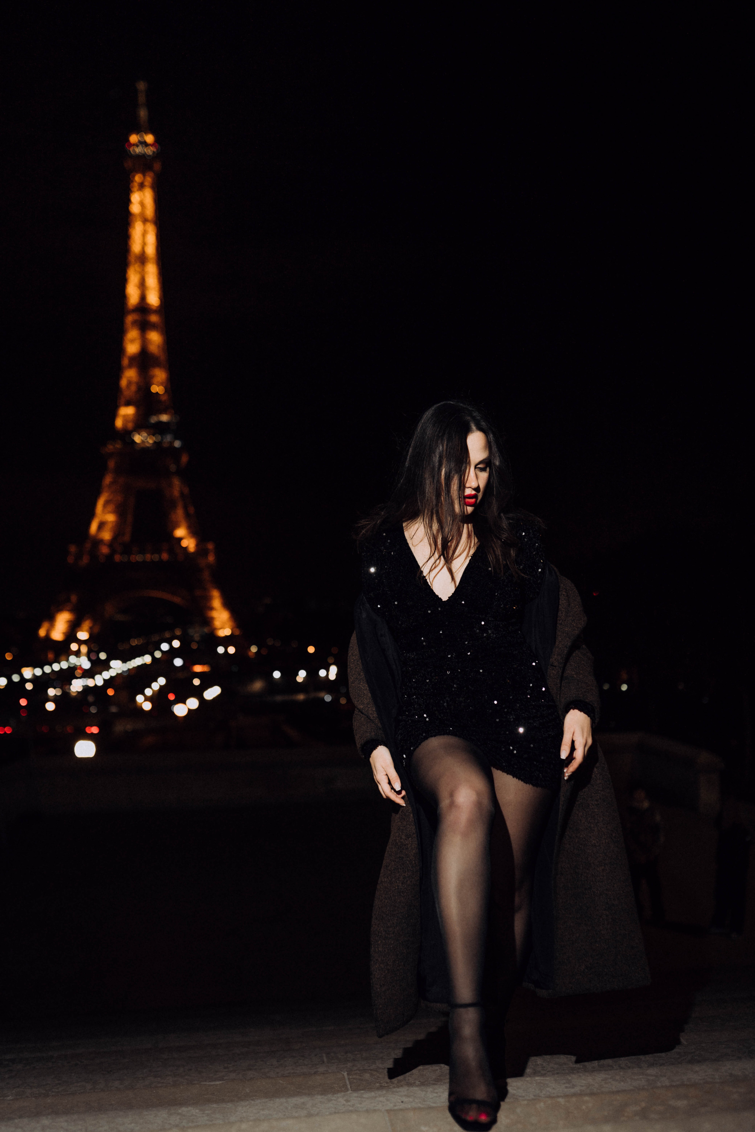 Night photo session in Paris. Professional photographer in Paris — Shybitska Iryna