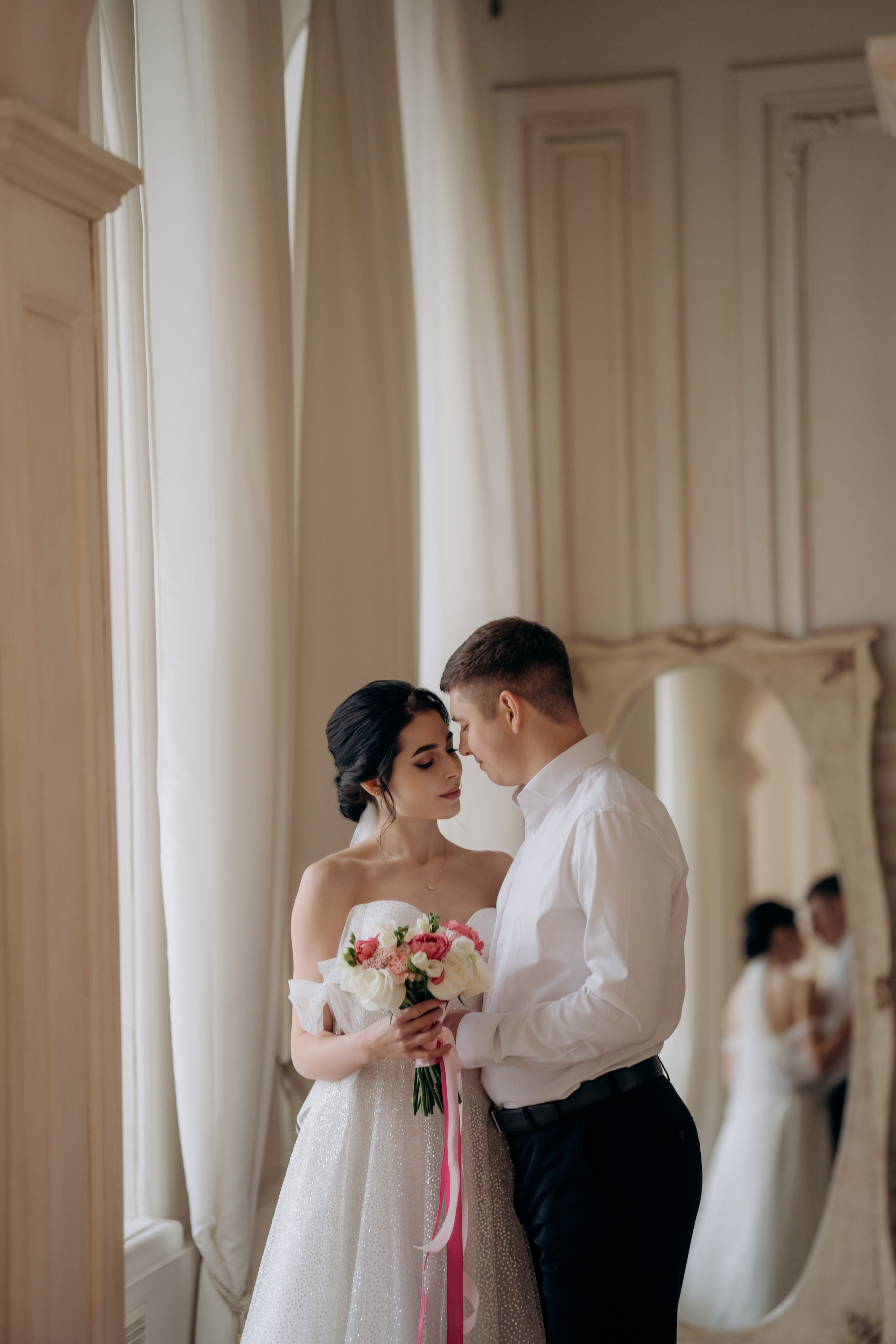 Фотосесія у студії «F11» та «Новий ЗАГС». Professional photographer in Paris — Shybitska Iryna