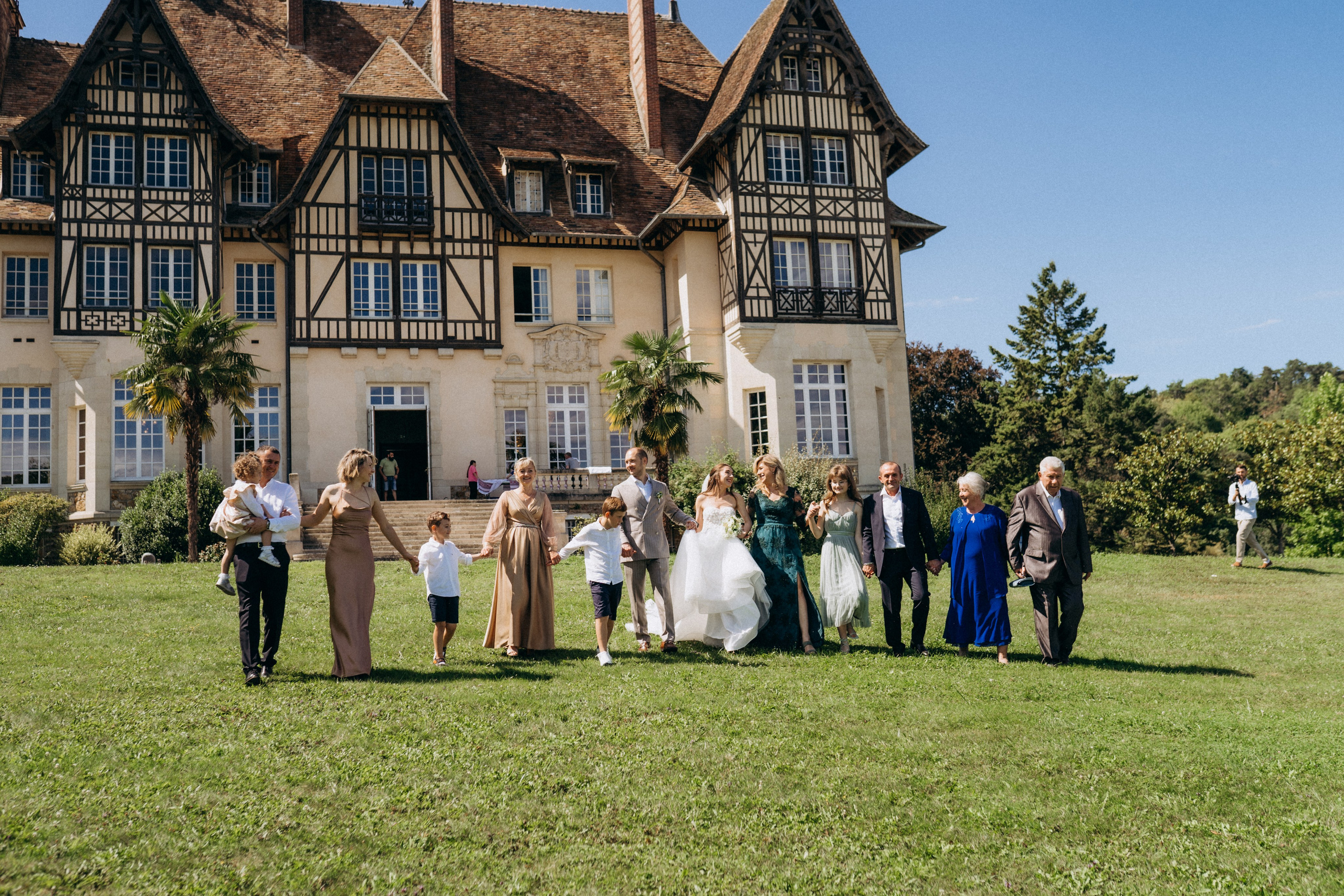 Свадебная фотосессия во французском замке. Professional photographer in Paris — Shybitska Iryna