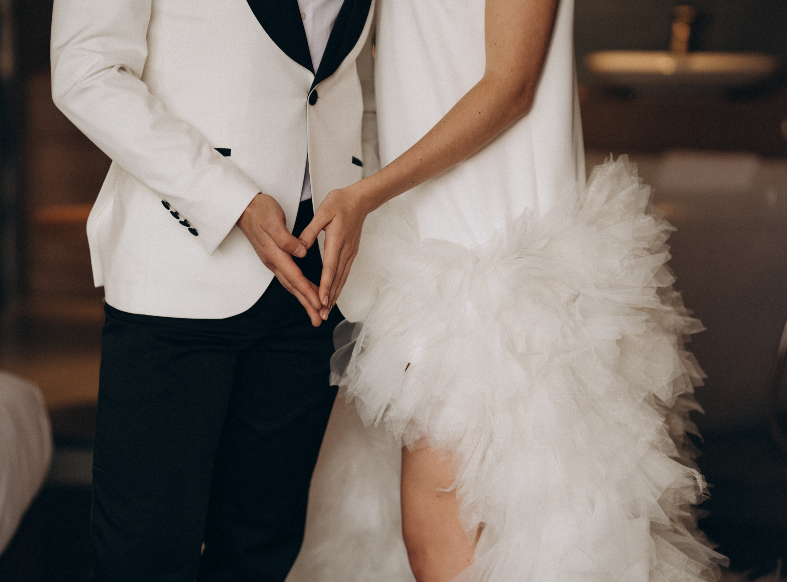 Весільна фотосесія в готелі. Professional photographer in Paris — Shybitska Iryna