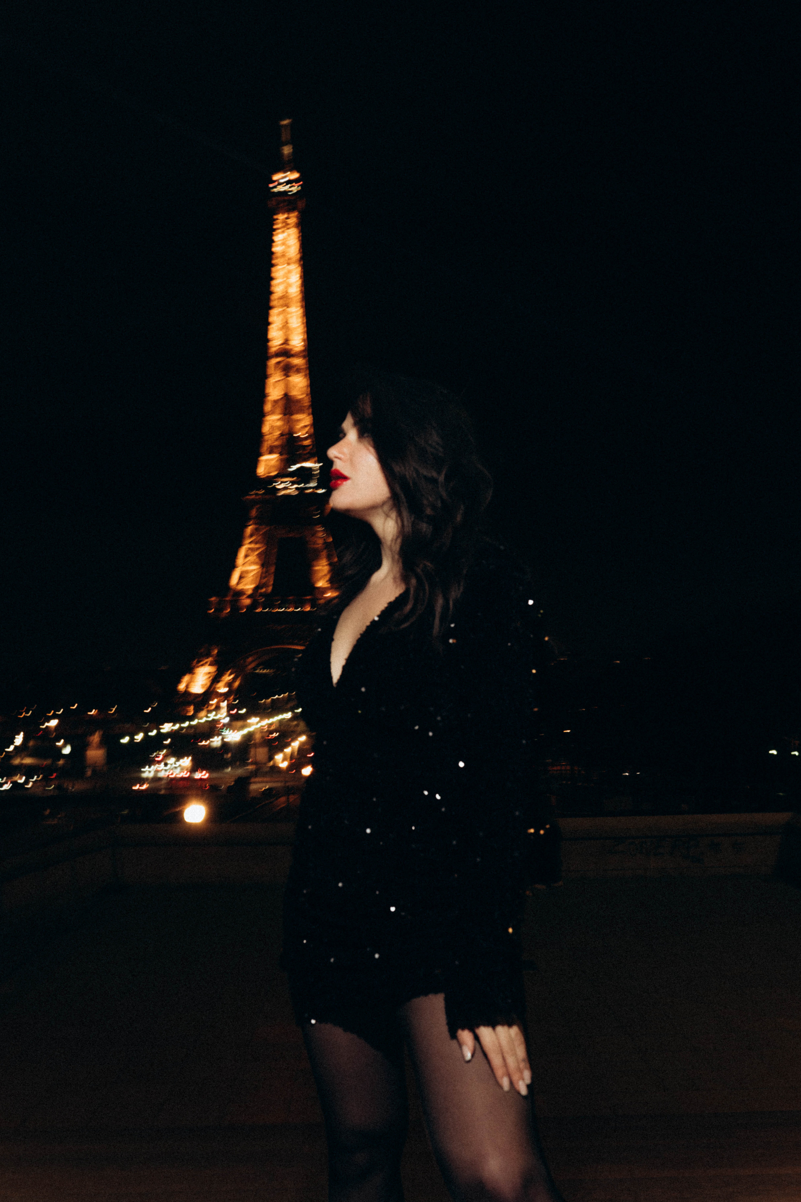 Night photo session in Paris. Professional photographer in Paris — Shybitska Iryna
