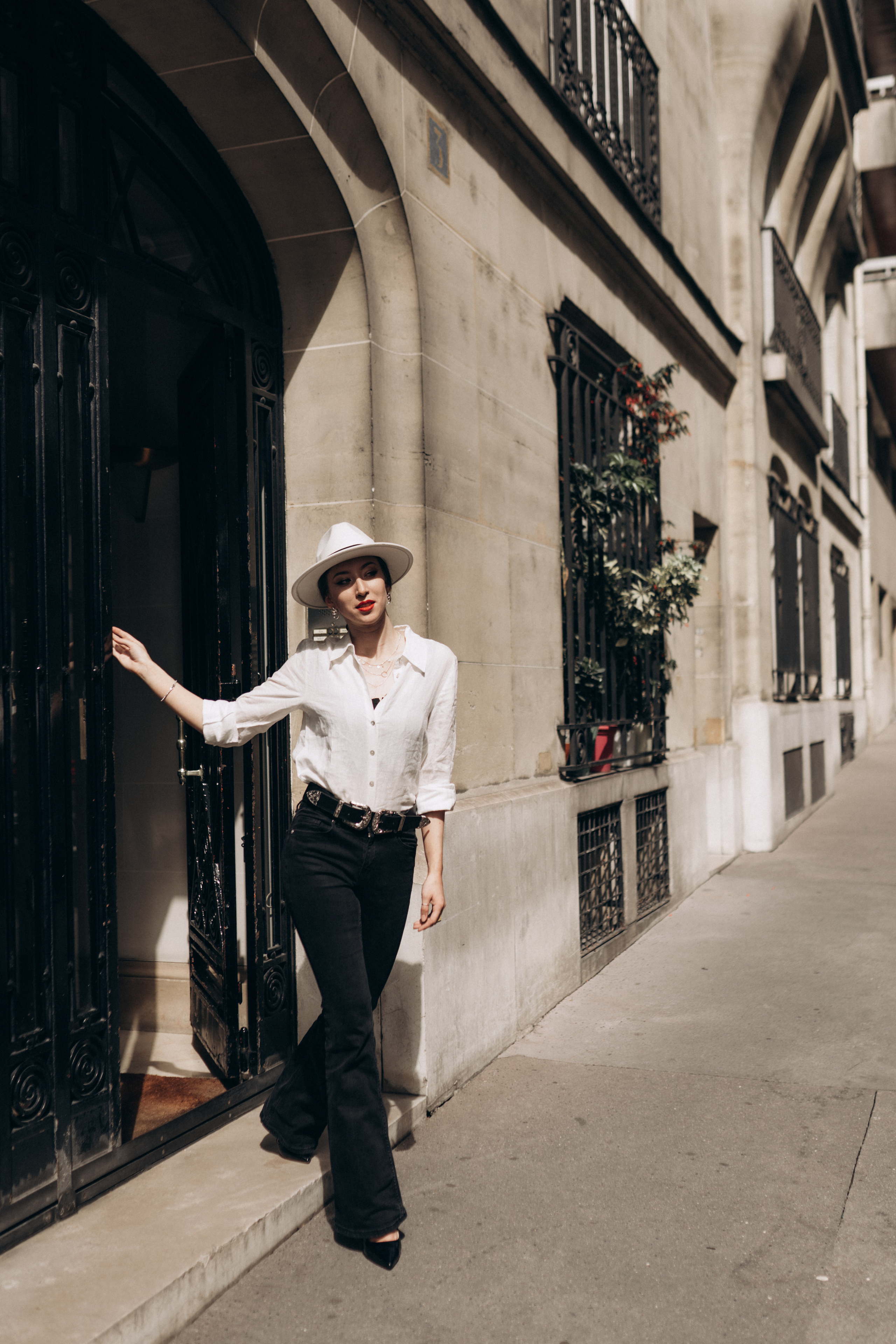 Photo shoot on the streets of Paris. Professional photographer in Paris — Shybitska Iryna
