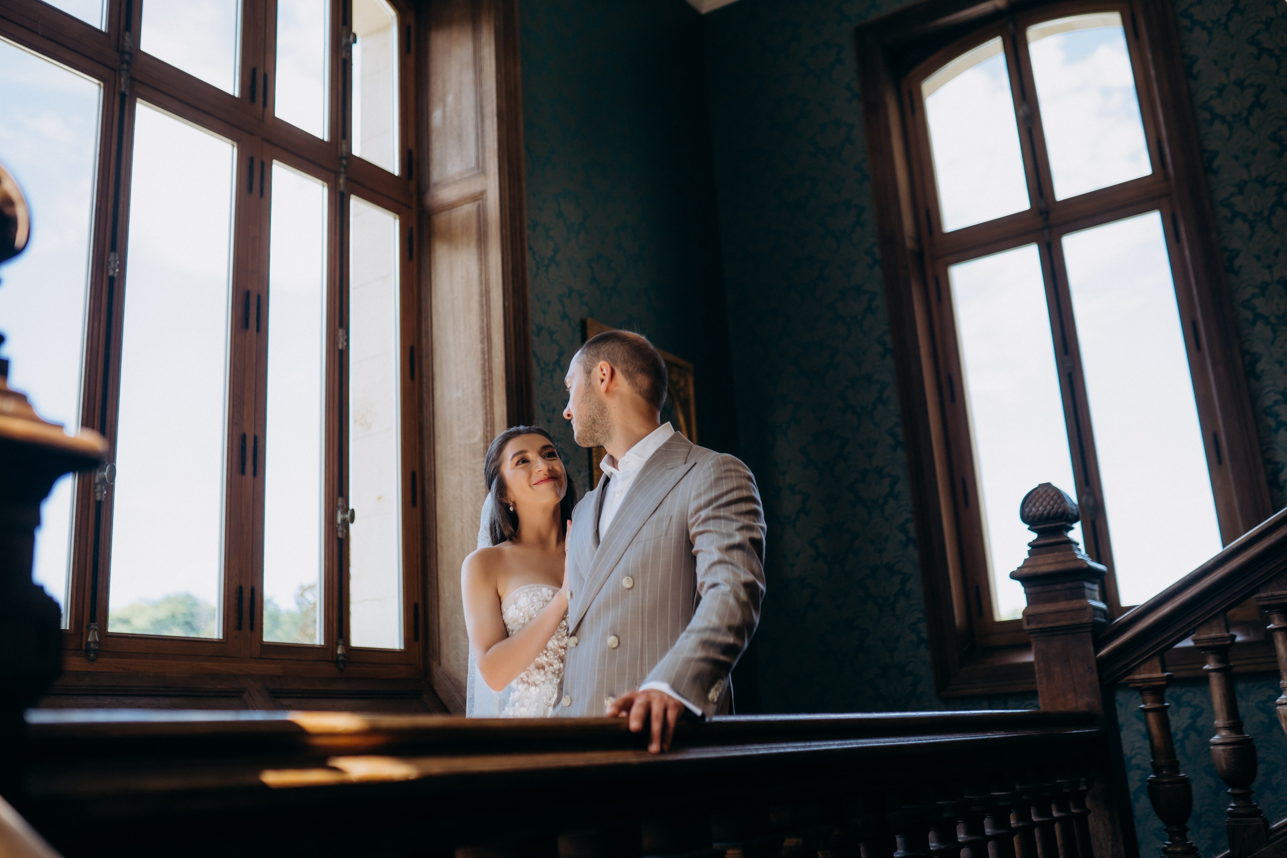 Свадебная фотосессия во французском замке. Professional photographer in Paris — Shybitska Iryna