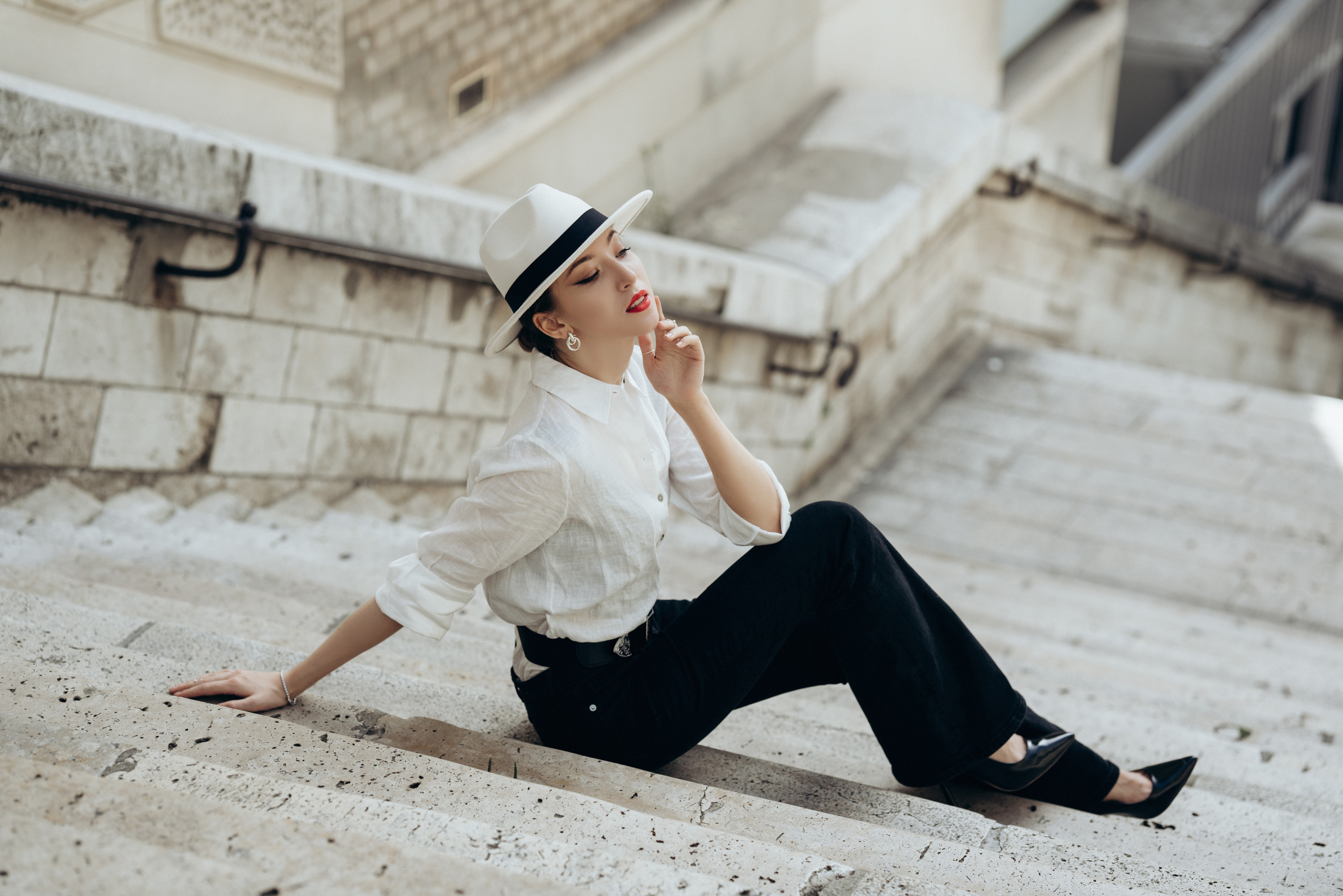 Photo shoot on the streets of Paris. Professional photographer in Paris — Shybitska Iryna