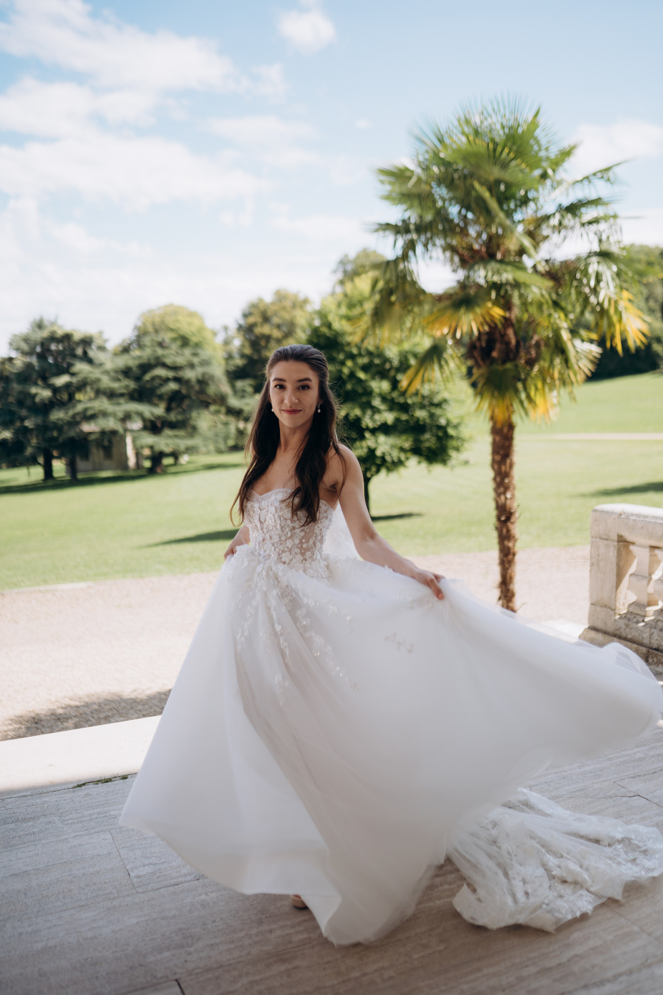 Свадебная фотосессия во французском замке. Professional photographer in Paris — Shybitska Iryna