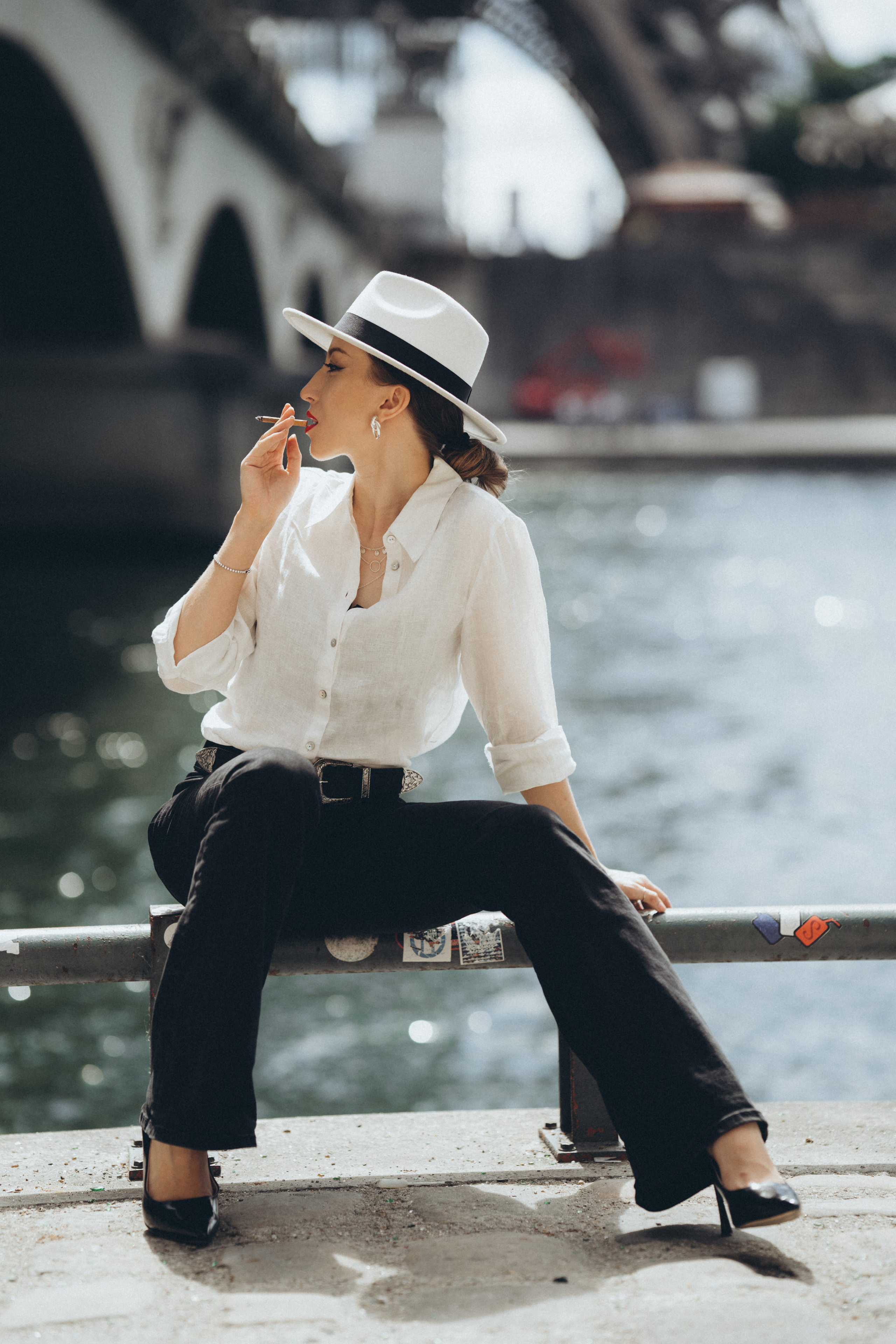 Photo shoot on the streets of Paris. Professional photographer in Paris — Shybitska Iryna