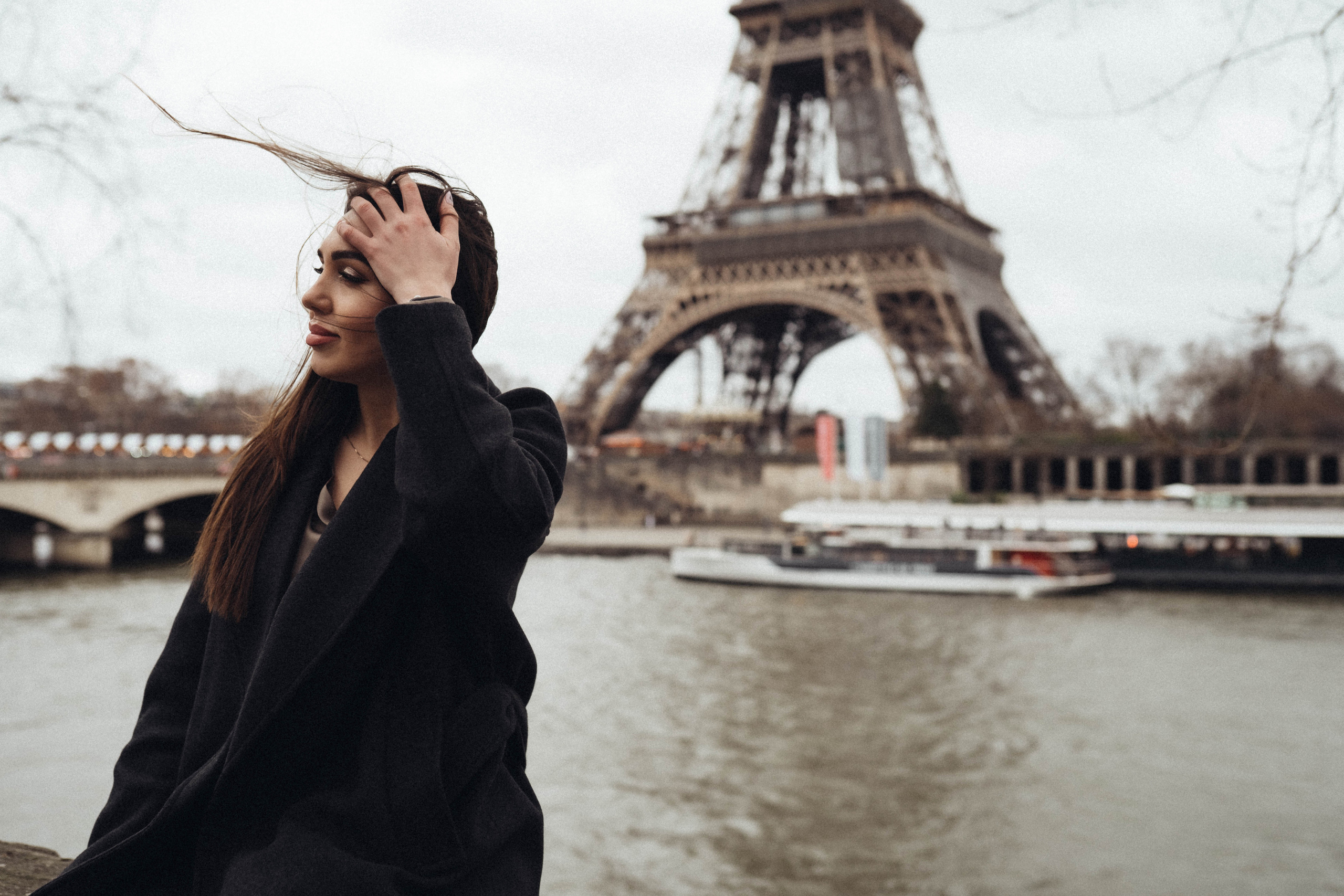 Eiffel Tower — Photo session lasts 2 hours. Professional photographer in Paris — Shybitska Iryna