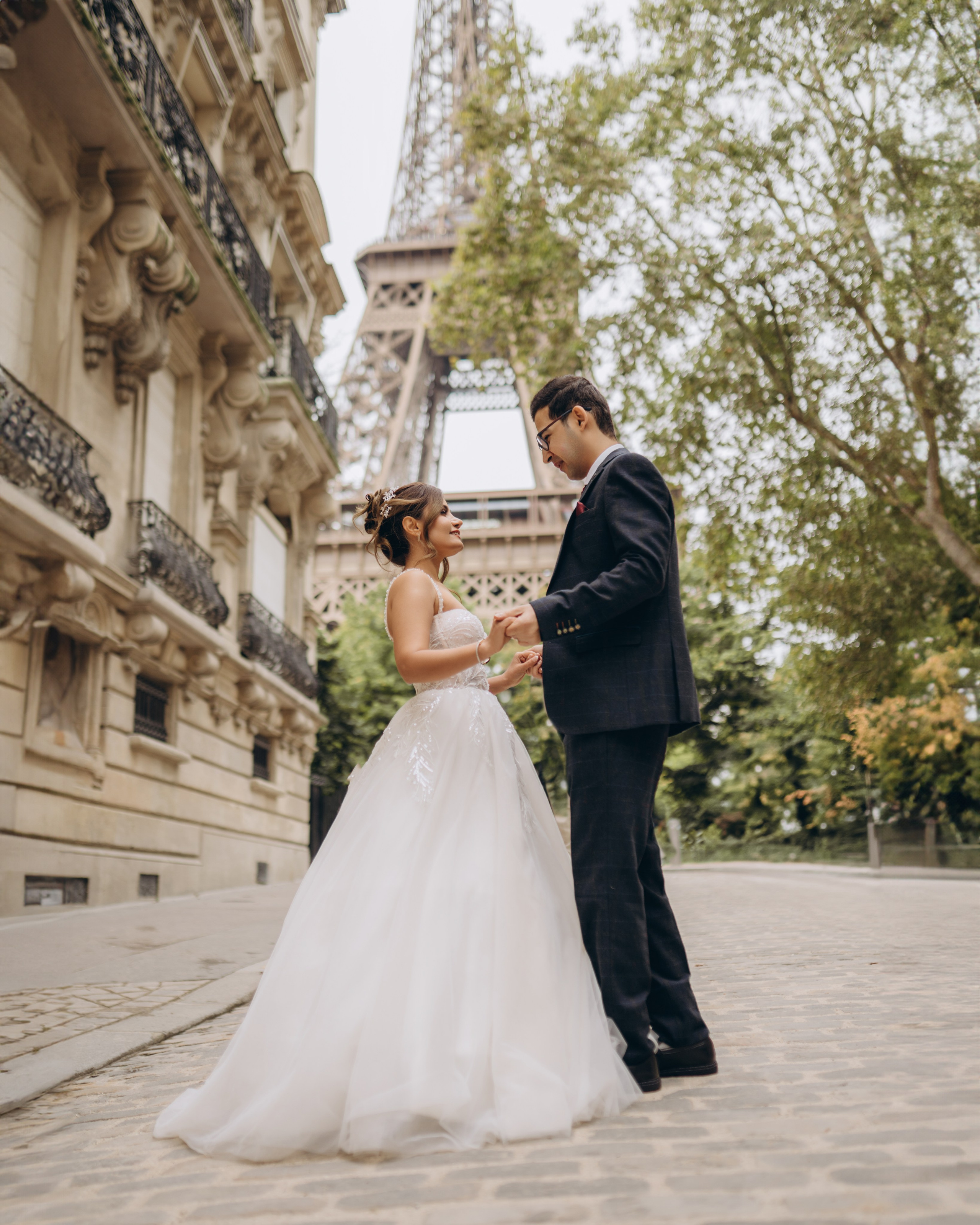 Wedding photo shoot. Professional photographer in Paris — Shybitska Iryna