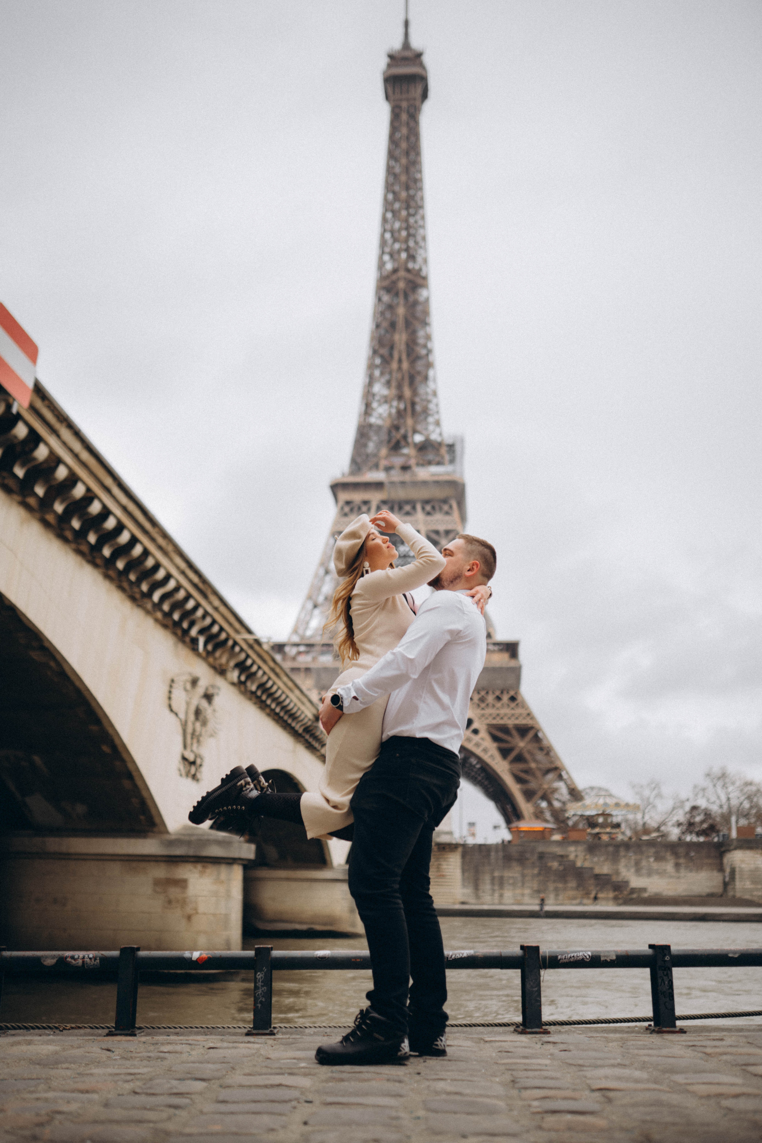 Ideas for a photo shoot in Paris. Professional photographer in Paris — Shybitska Iryna
