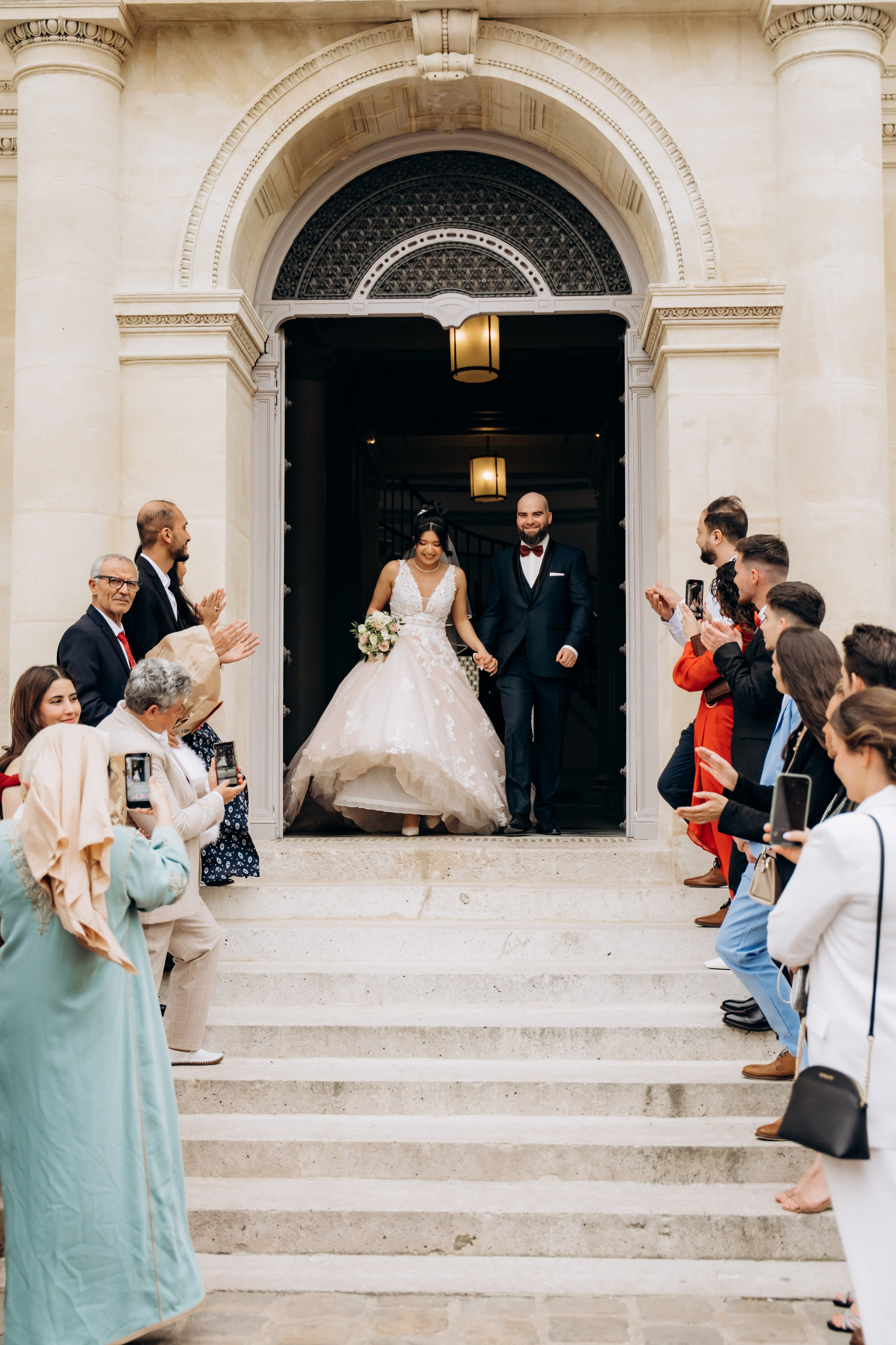 Town hall civil ceremony & wedding photoshoot in France. Professional photographer in Paris — Shybitska Iryna