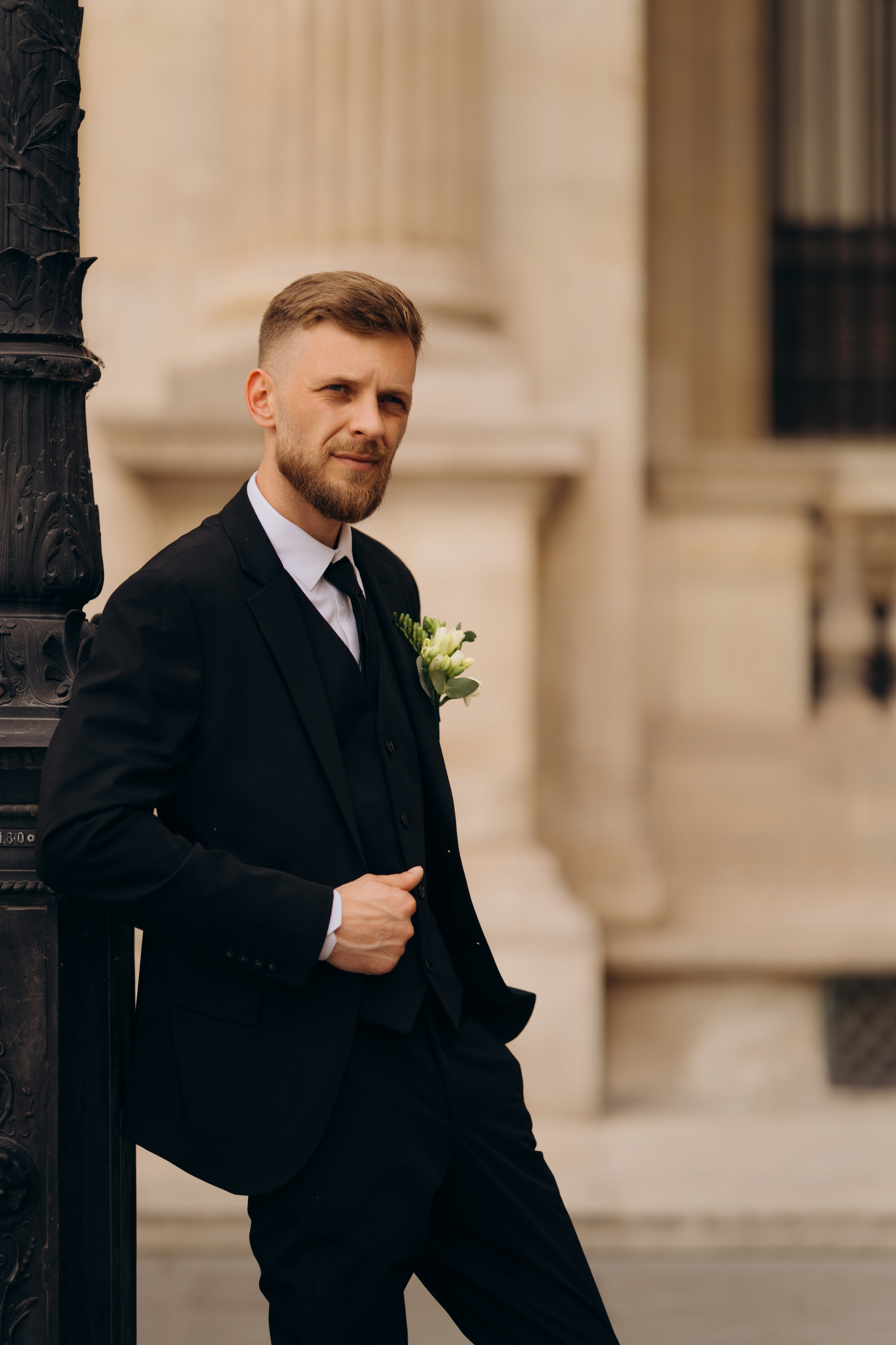 Wedding Day in Paris and Reception. Professional photographer in Paris — Shybitska Iryna