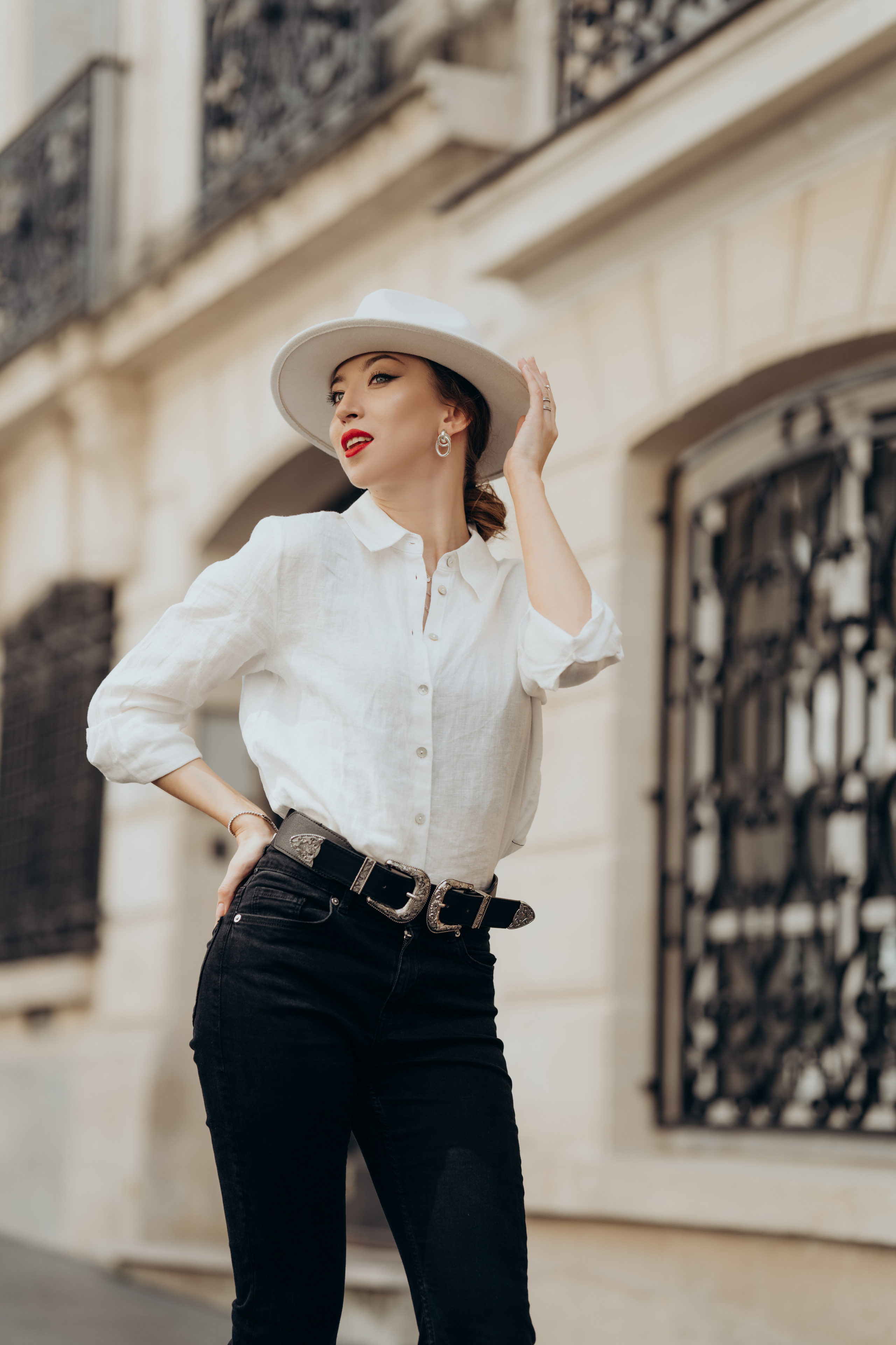 Photo shoot on the streets of Paris. Professional photographer in Paris — Shybitska Iryna