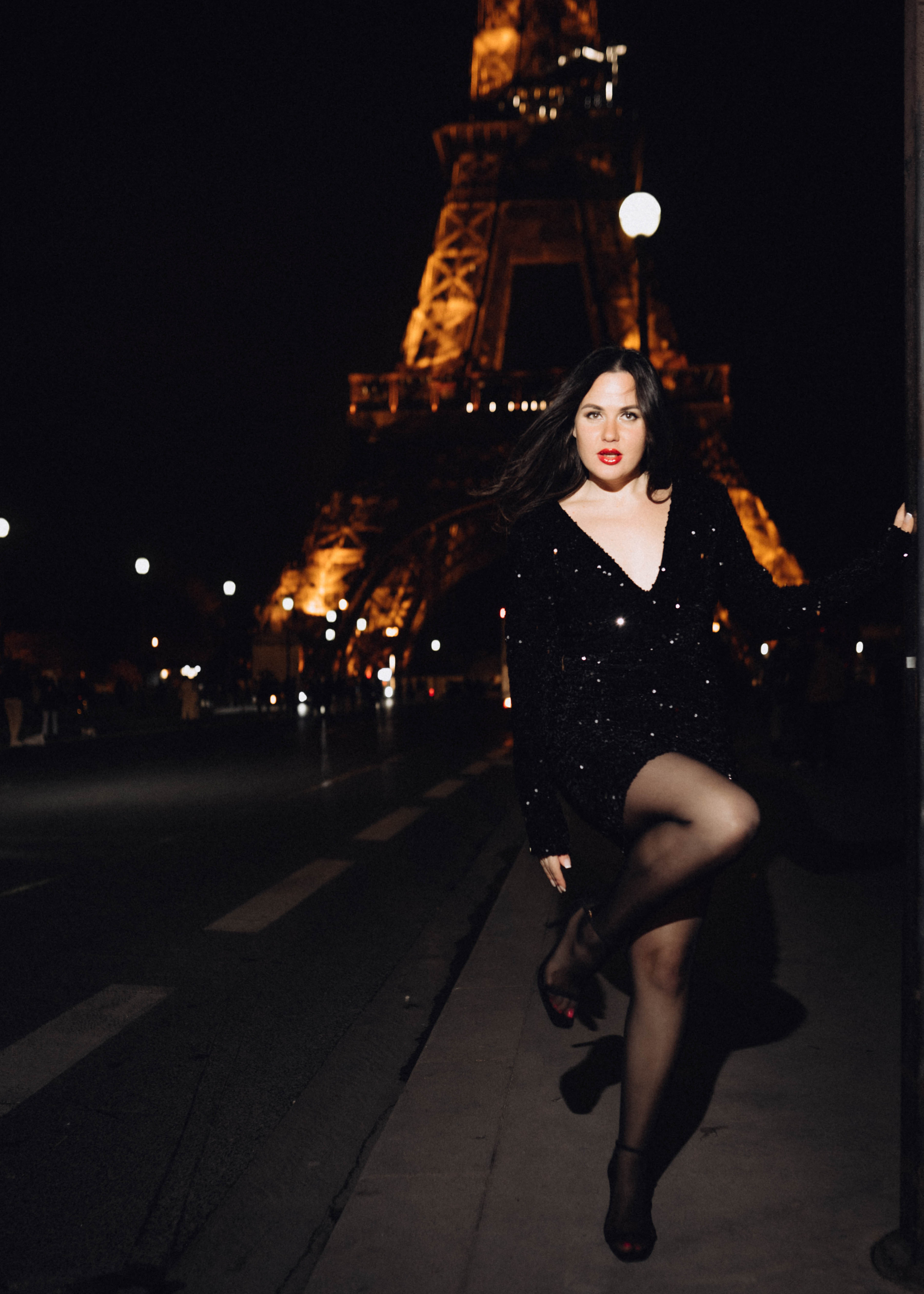 Night photo session in Paris. Professional photographer in Paris — Shybitska Iryna