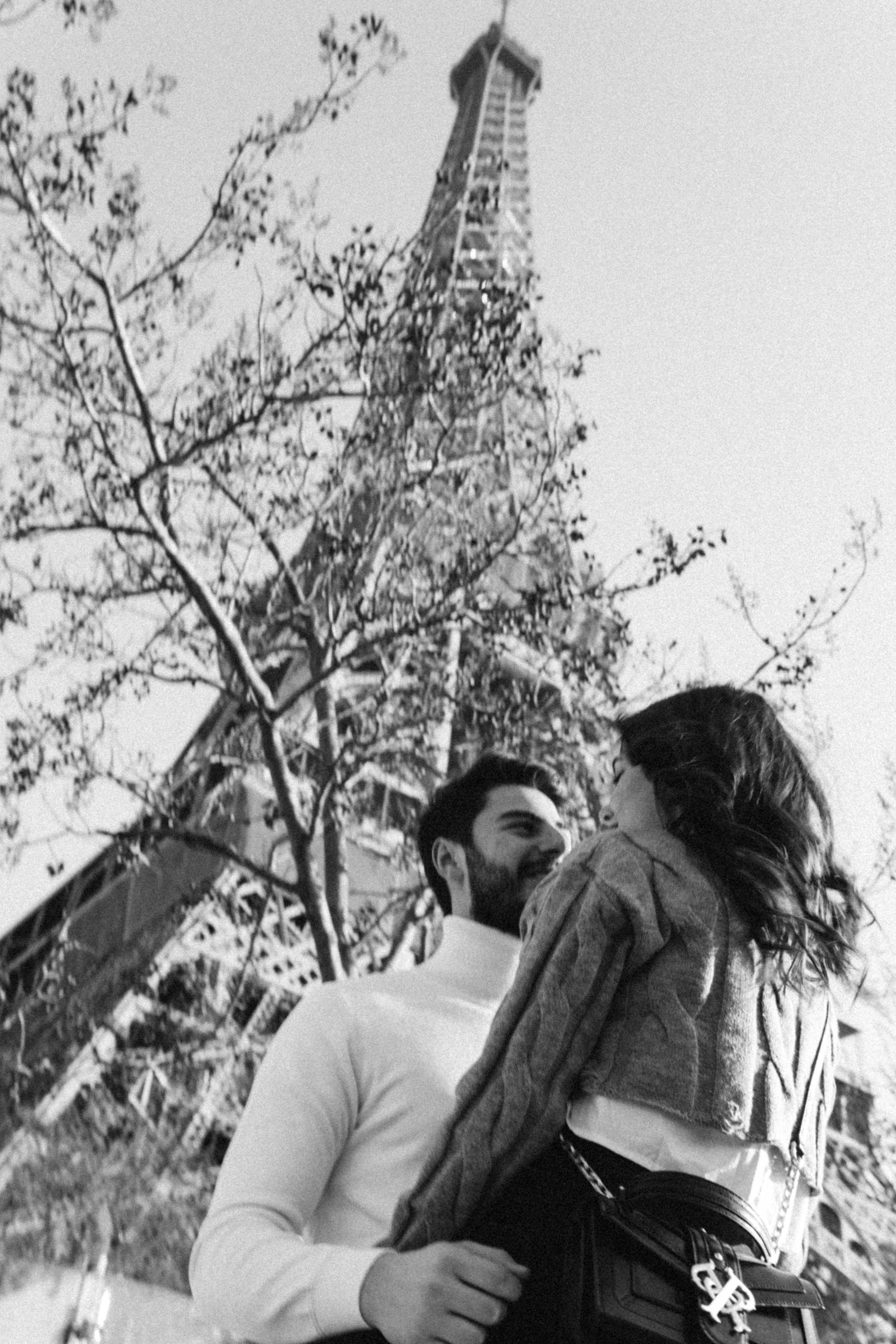 Couple photo shoot — Photoshoot lasts 1.5 hours. Professional photographer in Paris — Shybitska Iryna