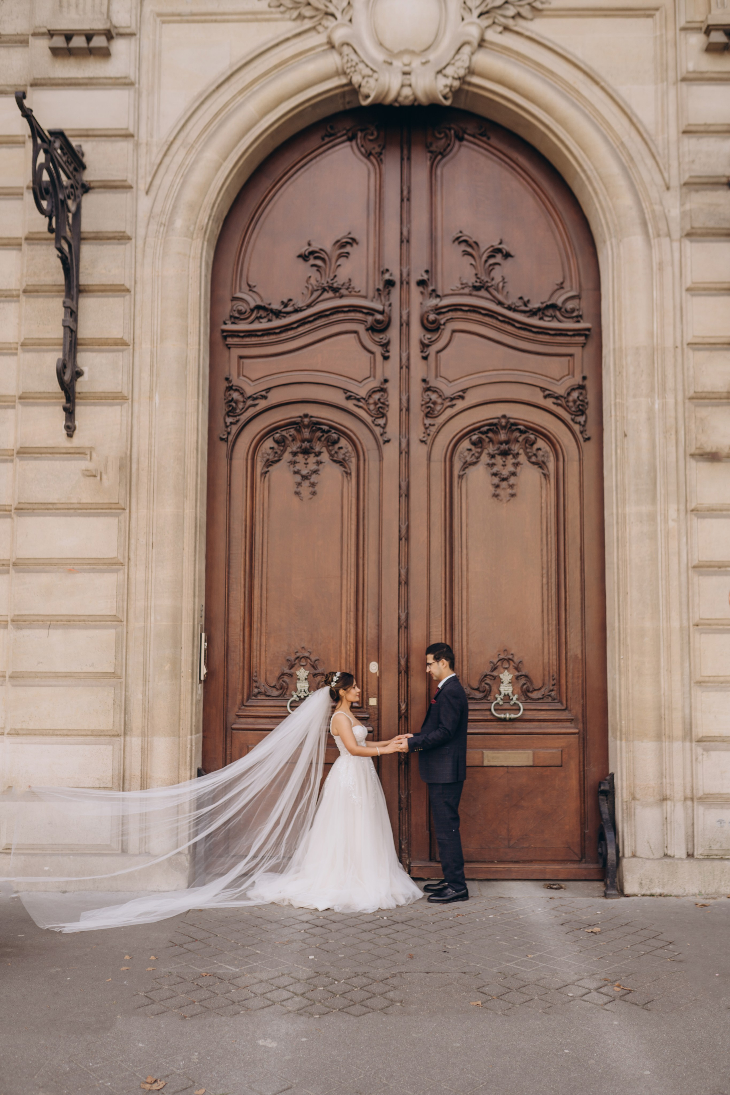 Wedding photo shoot. Professional photographer in Paris — Shybitska Iryna