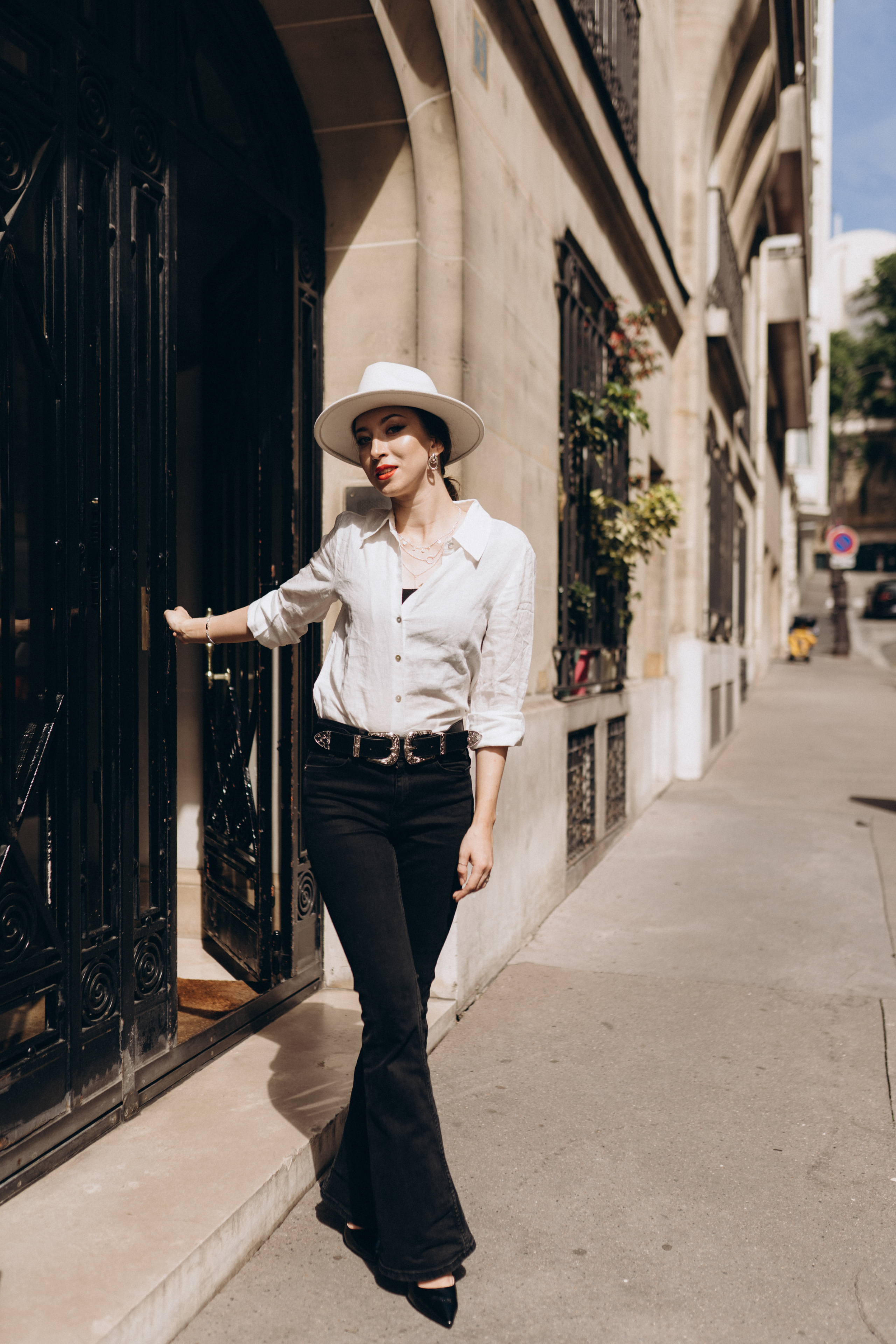 Photo shoot on the streets of Paris. Professional photographer in Paris — Shybitska Iryna