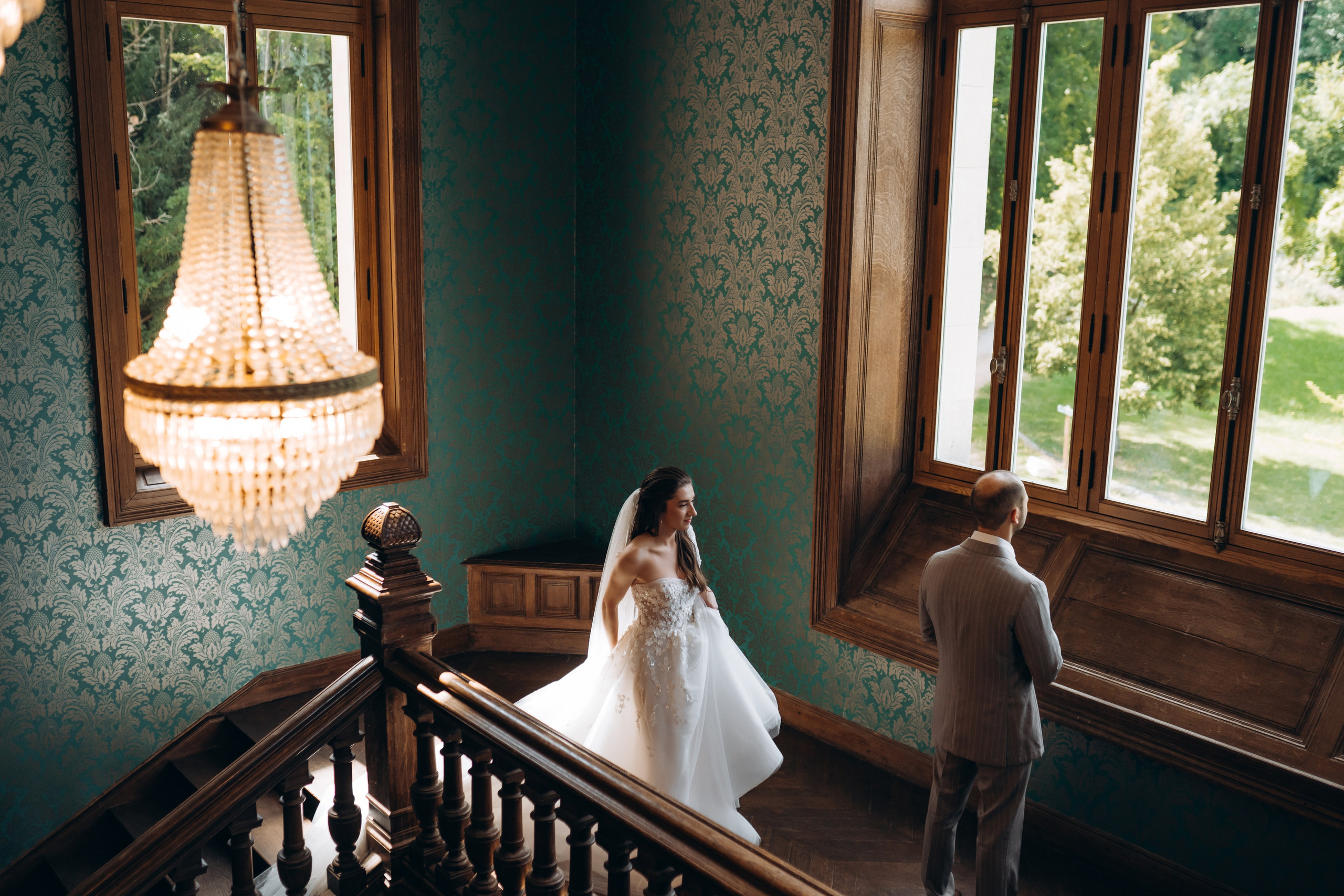 Свадебная фотосессия во французском замке. Professional photographer in Paris — Shybitska Iryna