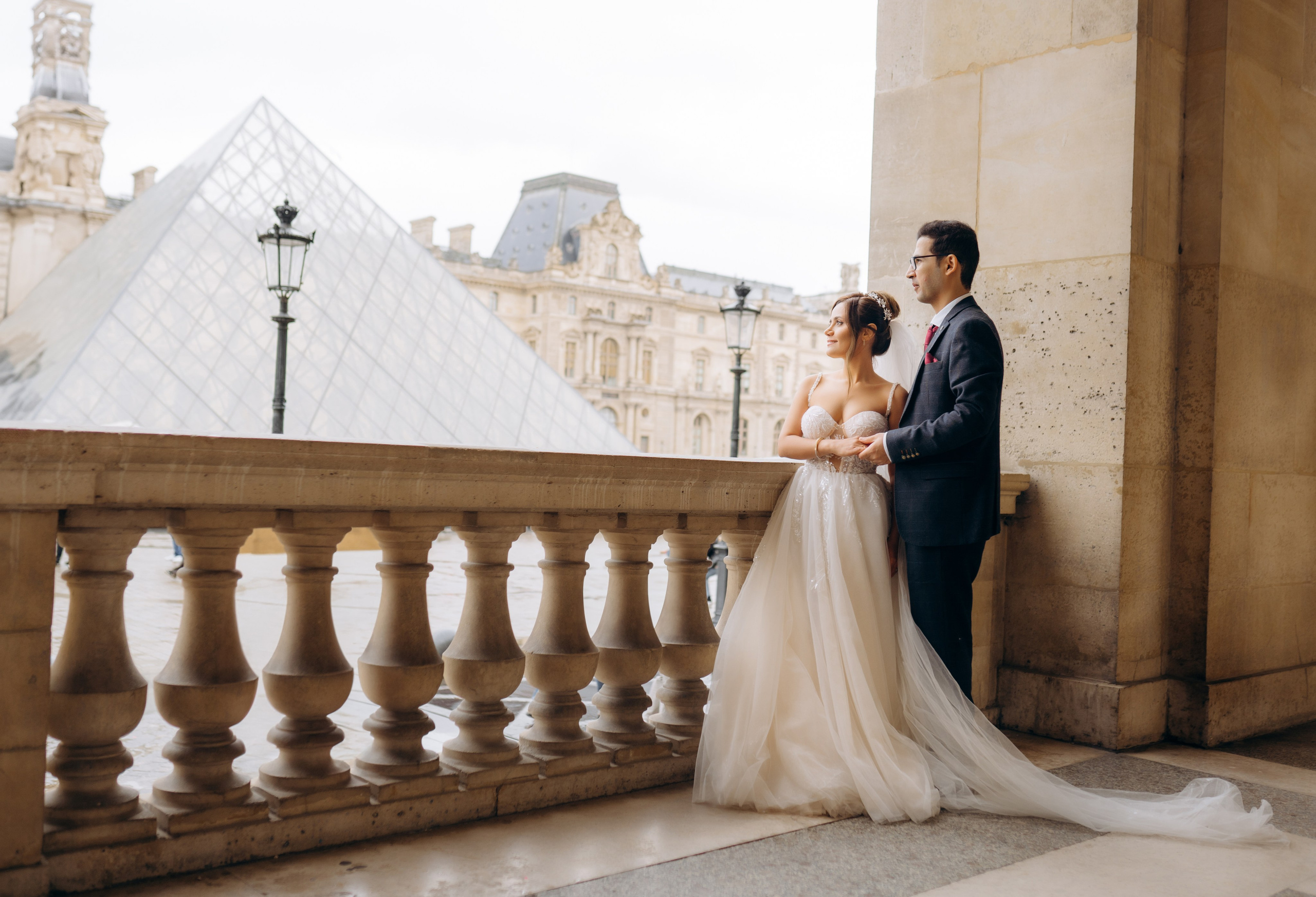 Wedding photo shoot. Professional photographer in Paris — Shybitska Iryna