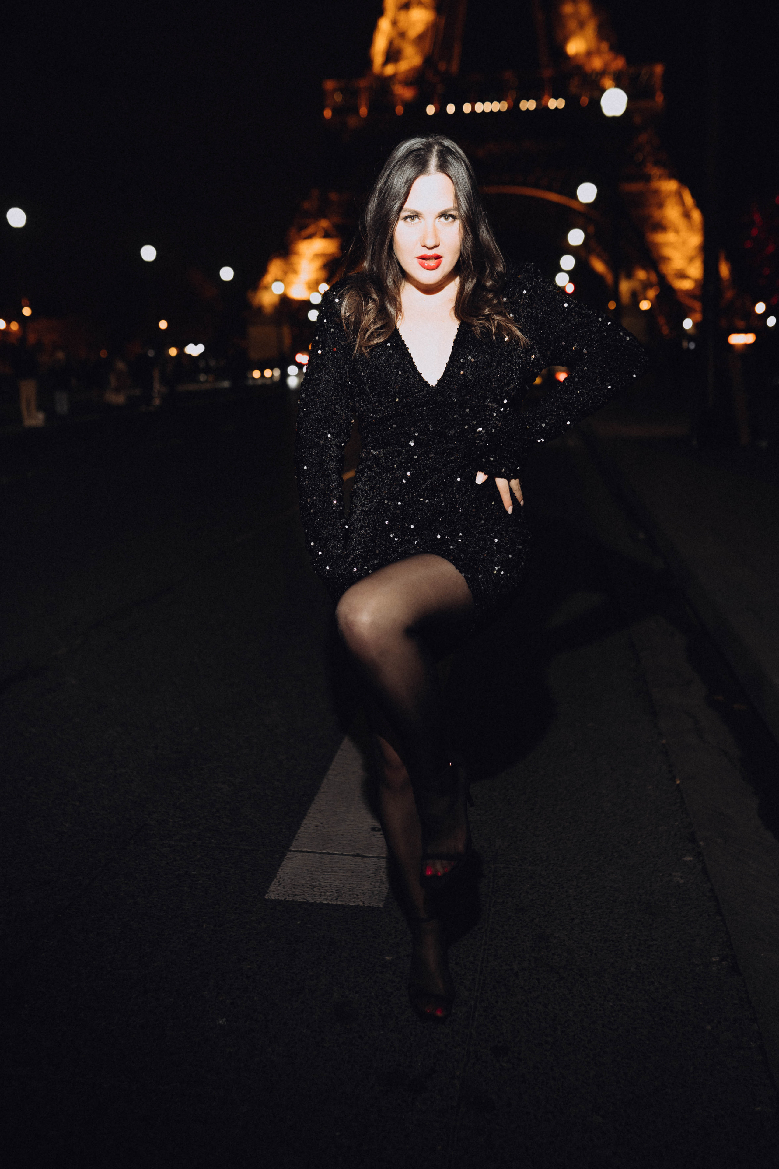 Night photo session in Paris. Professional photographer in Paris — Shybitska Iryna