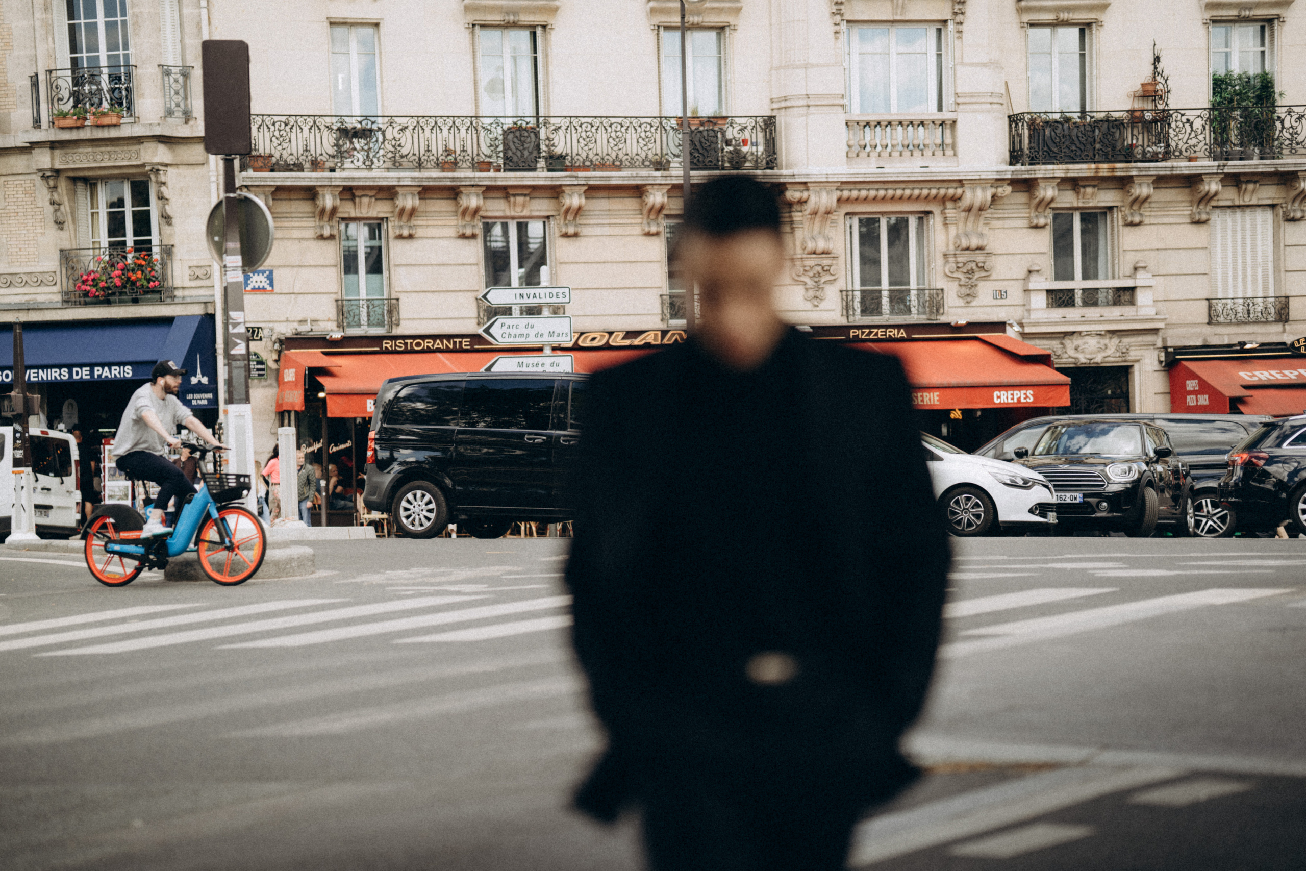 Wedding photo shoot in Paris. Professional photographer in Paris — Shybitska Iryna