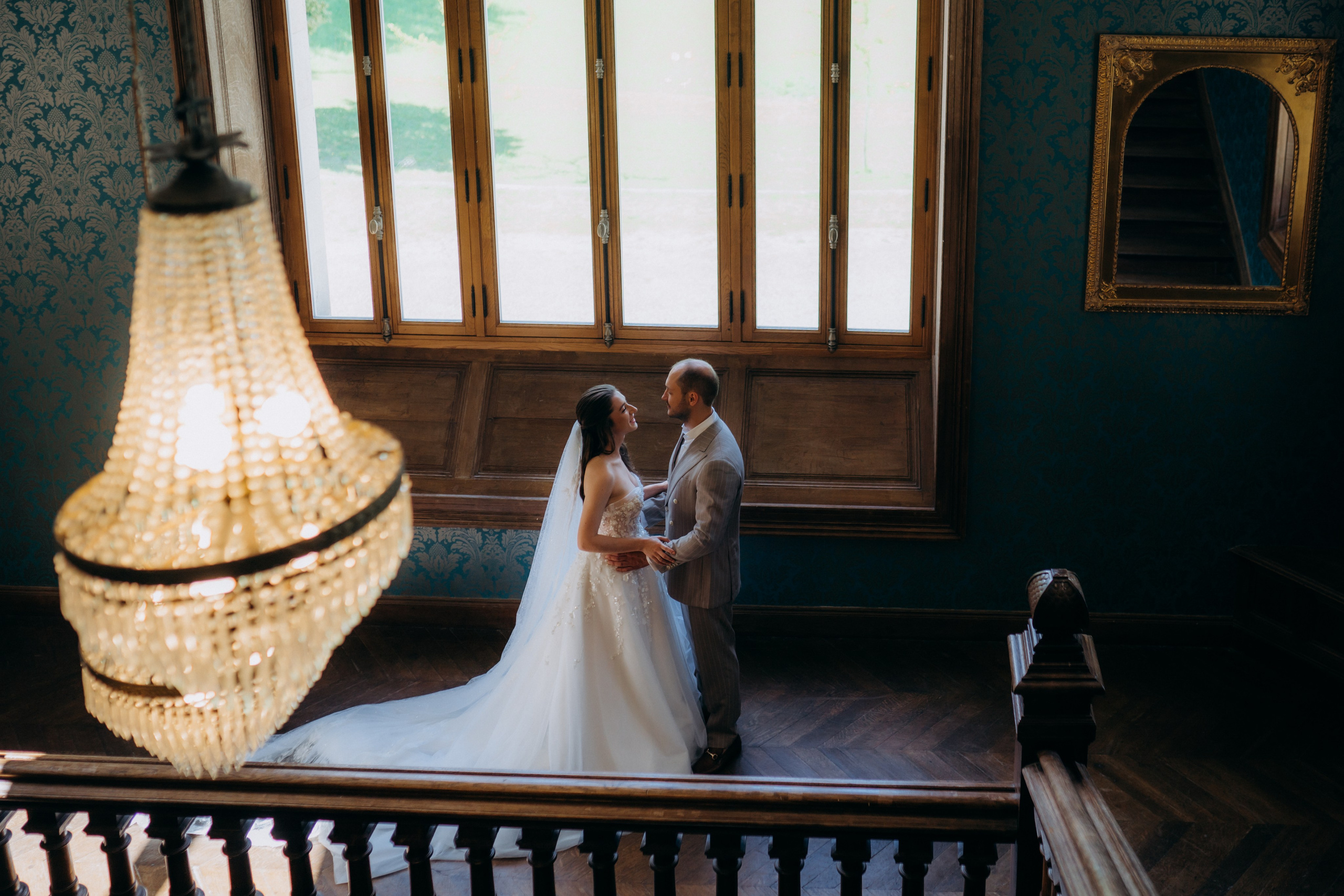 Свадебная фотосессия во французском замке. Professional photographer in Paris — Shybitska Iryna