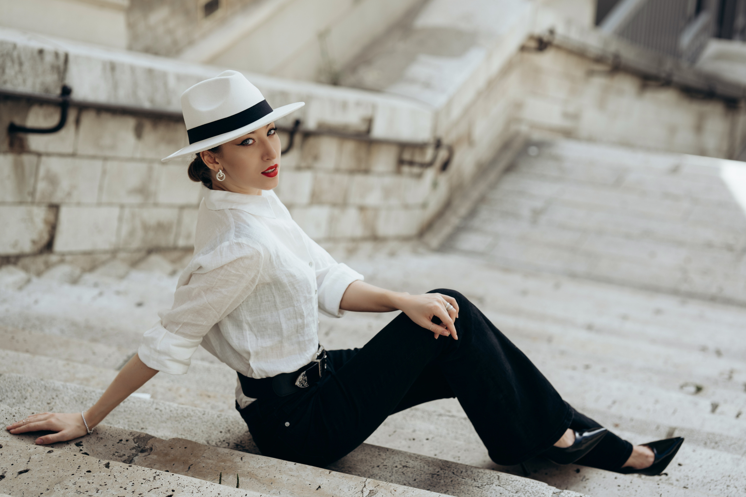 Photo shoot on the streets of Paris. Professional photographer in Paris — Shybitska Iryna