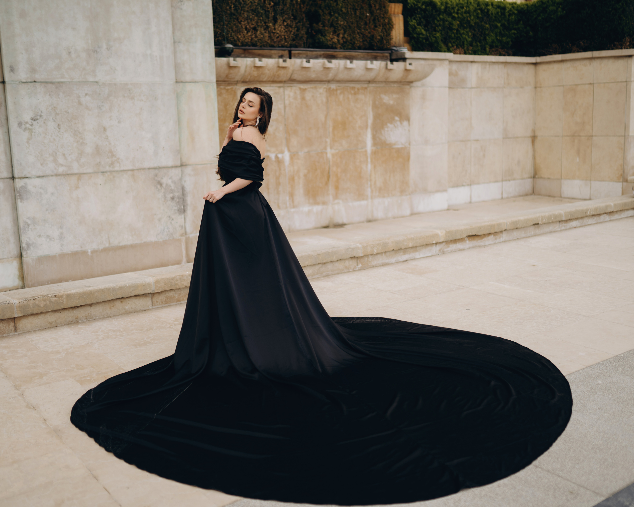 Eiffel Tower — Photo shoot. Professional photographer in Paris — Shybitska Iryna