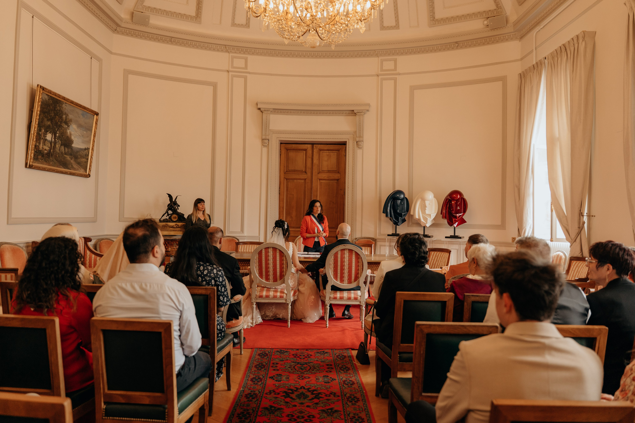Town hall civil ceremony & wedding photoshoot in France. Professional photographer in Paris — Shybitska Iryna