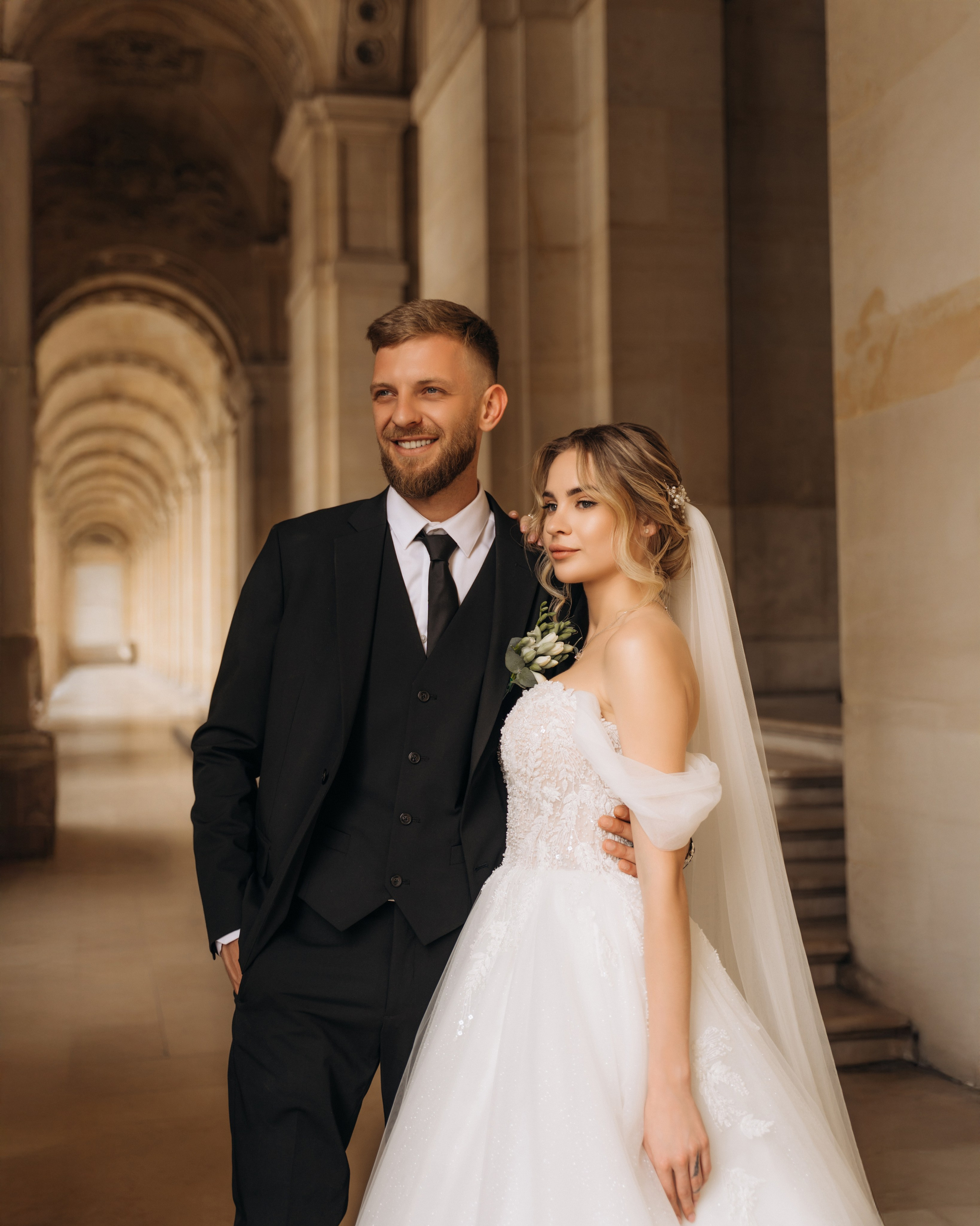 Wedding Day in Paris and Reception. Professional photographer in Paris — Shybitska Iryna