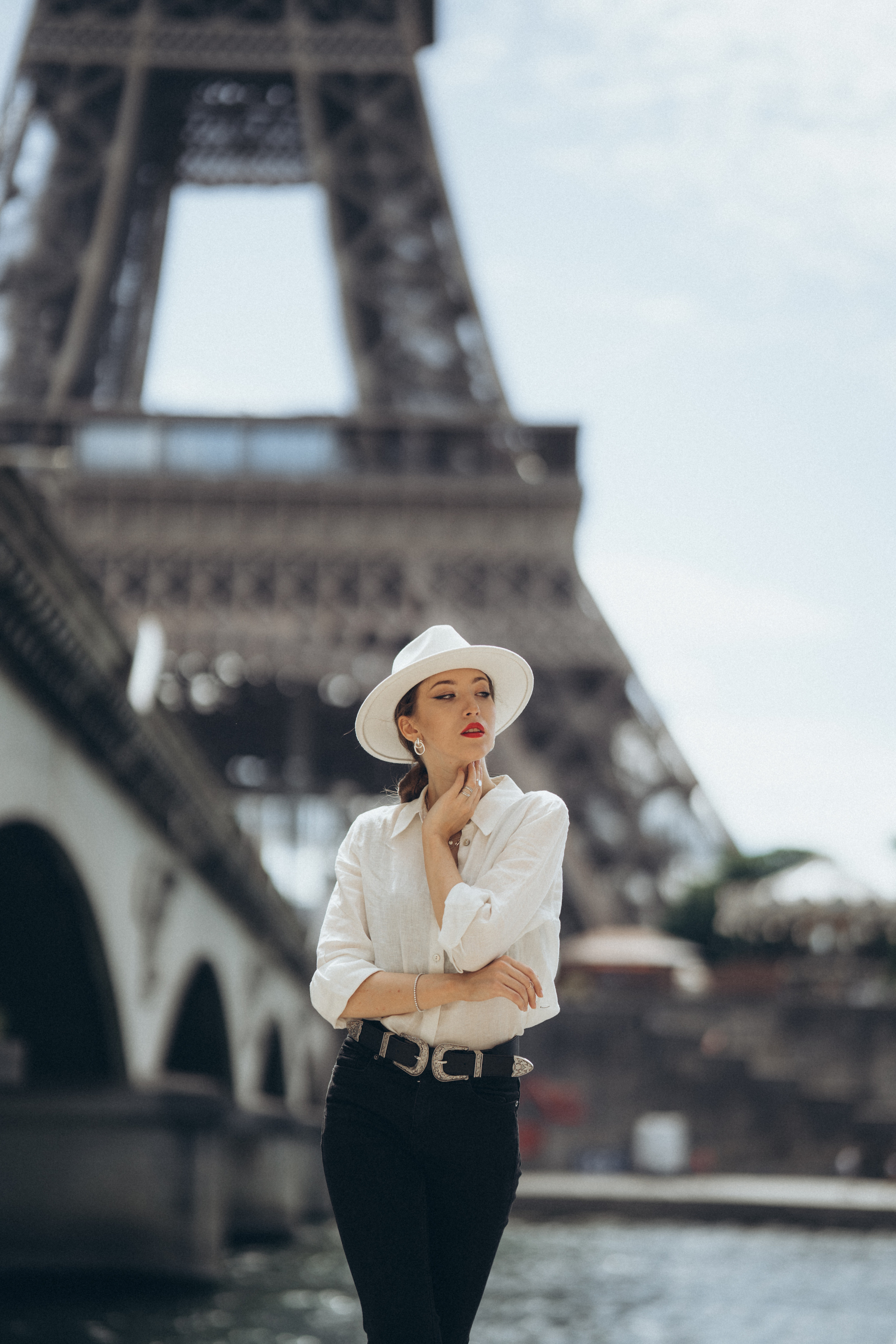 Photo shoot on the streets of Paris. Professional photographer in Paris — Shybitska Iryna