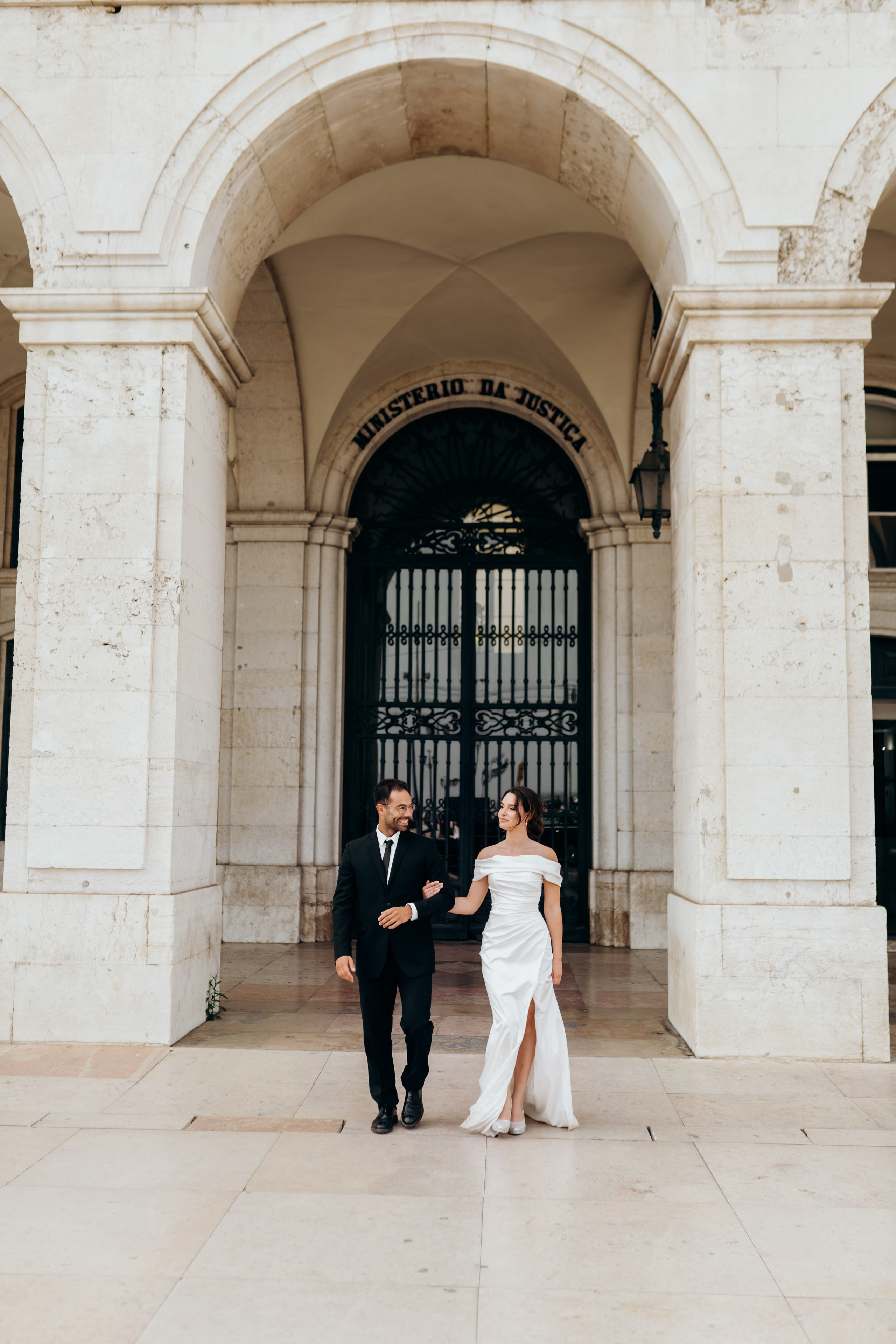 Wedding photo shoot. Professional photographer in Paris — Shybitska Iryna