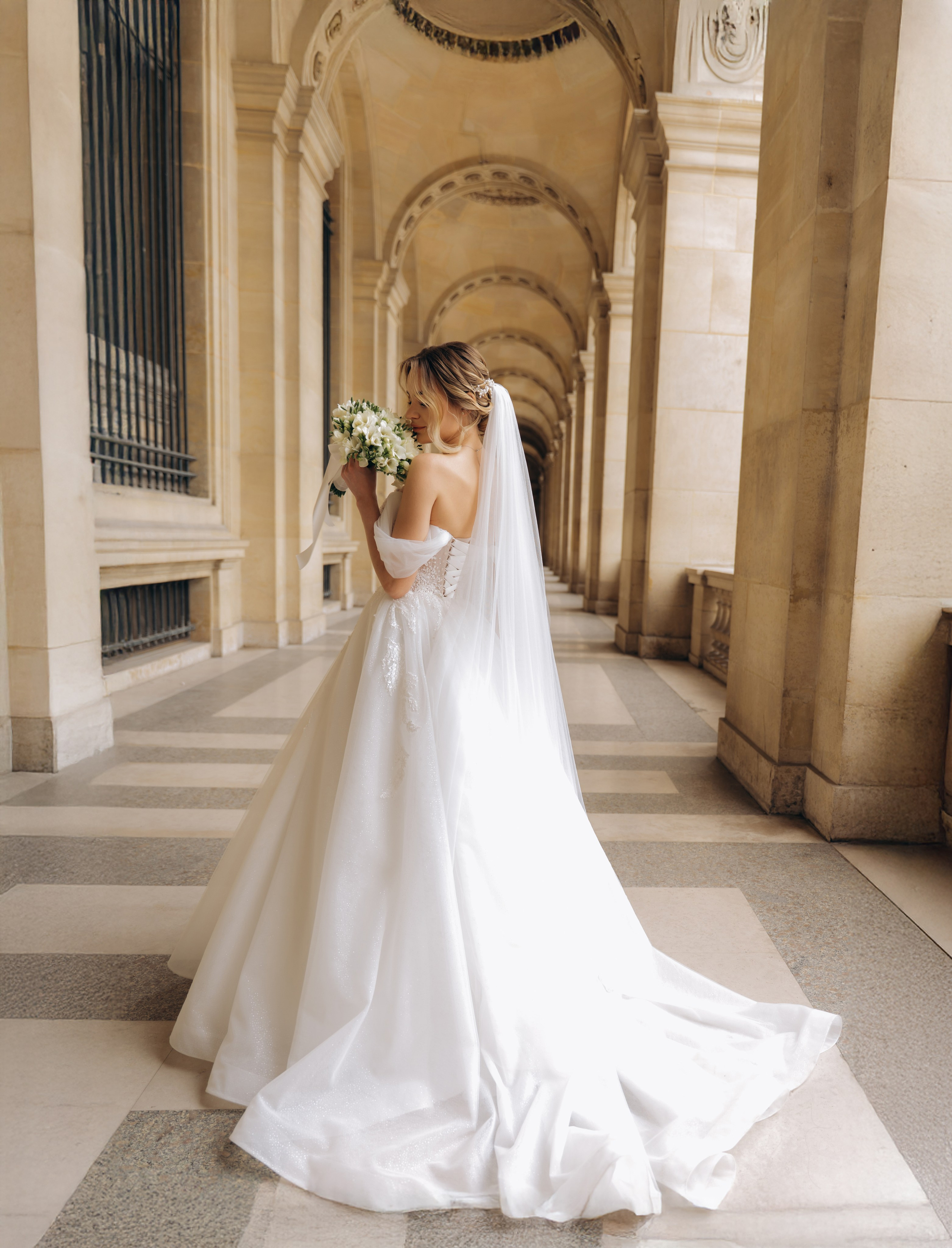 Wedding Day in Paris and Reception. Professional photographer in Paris — Shybitska Iryna