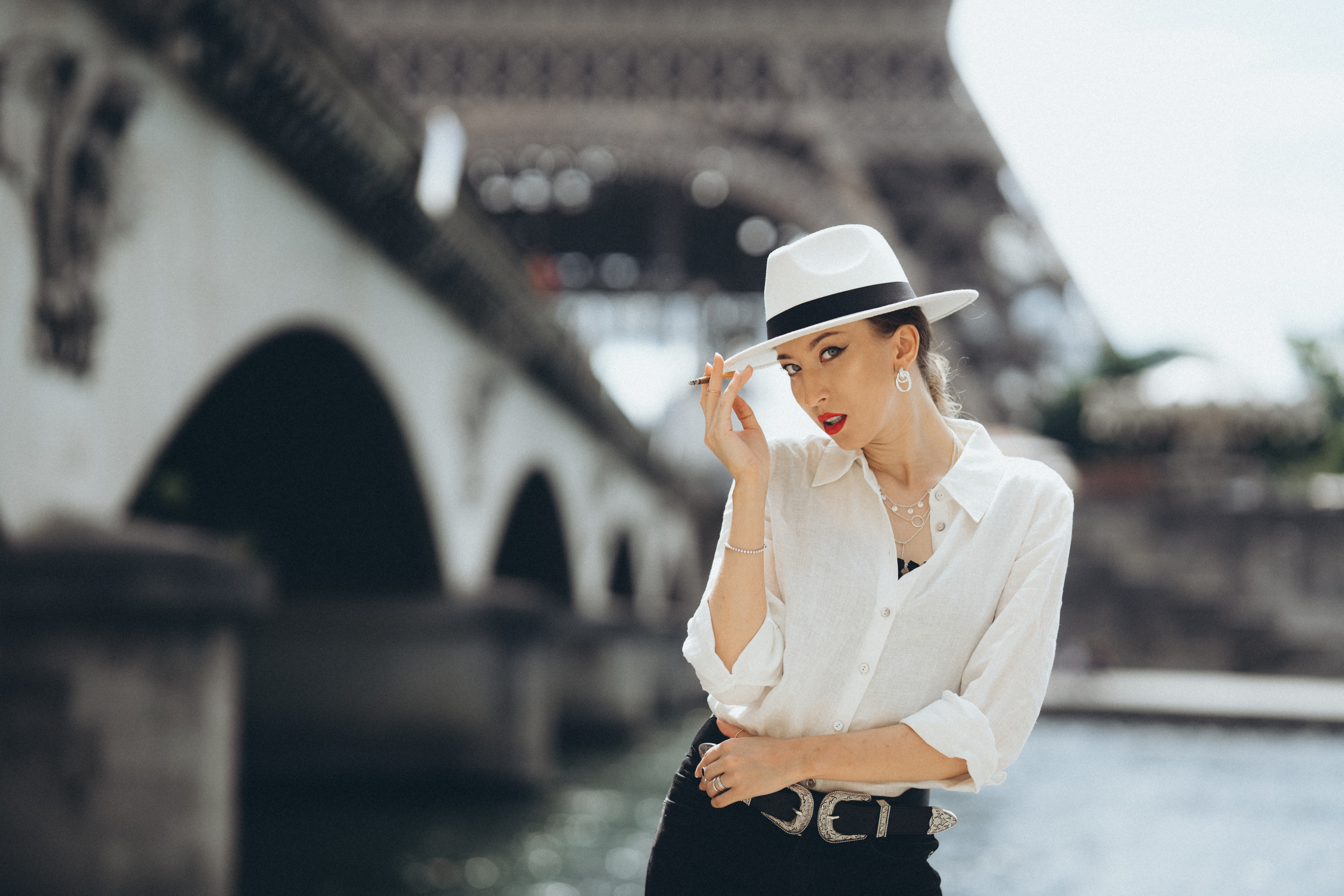 Photo shoot on the streets of Paris. Professional photographer in Paris — Shybitska Iryna
