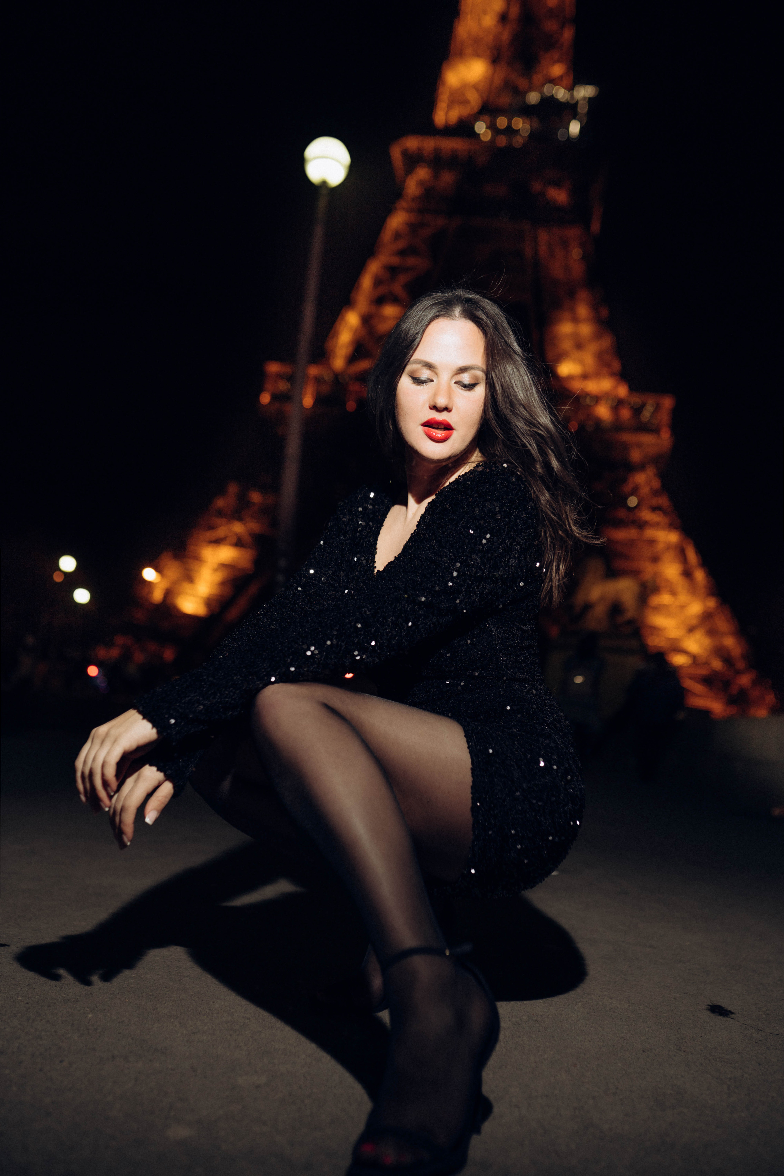Night photo session in Paris. Professional photographer in Paris — Shybitska Iryna