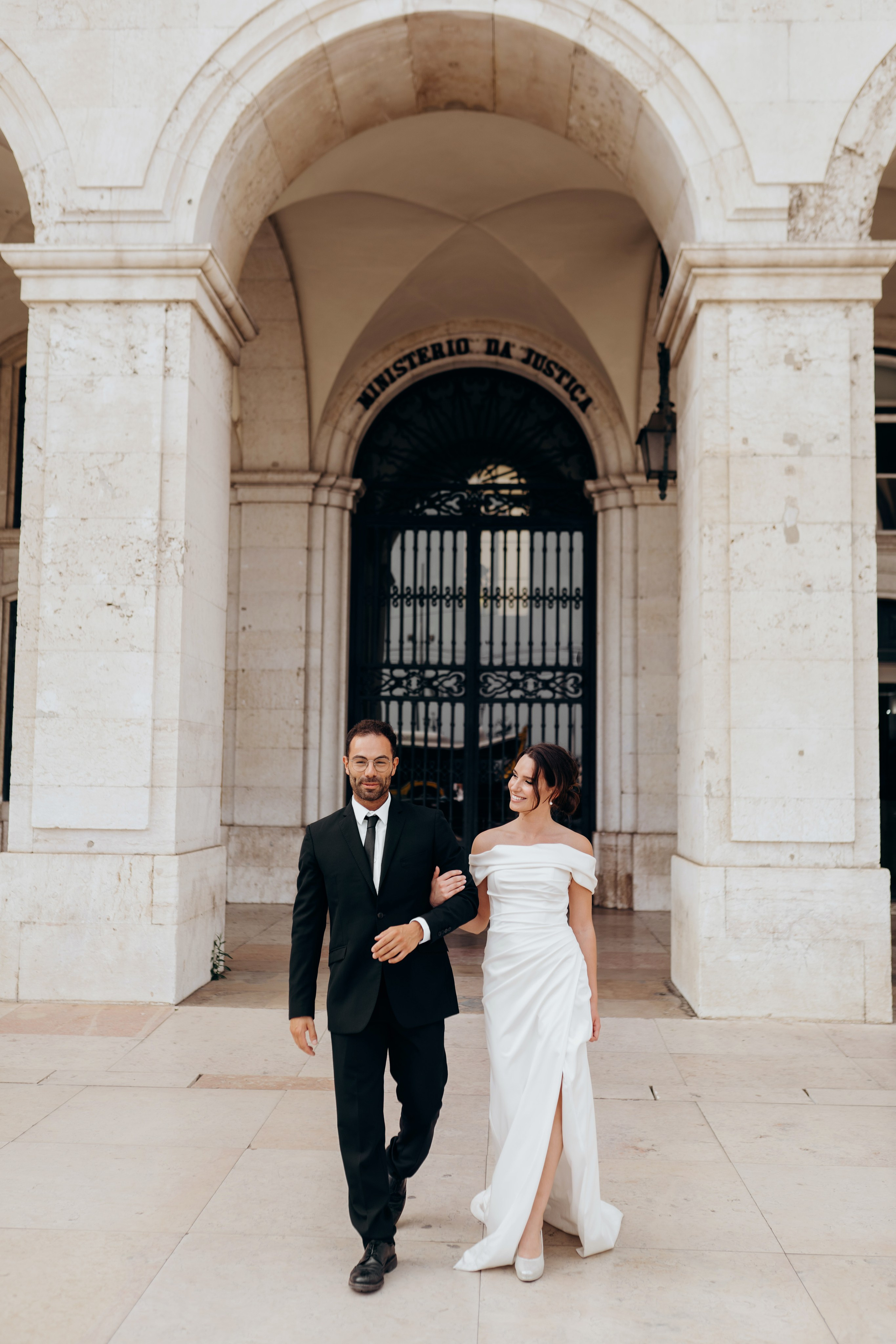Wedding photo shoot. Professional photographer in Paris — Shybitska Iryna