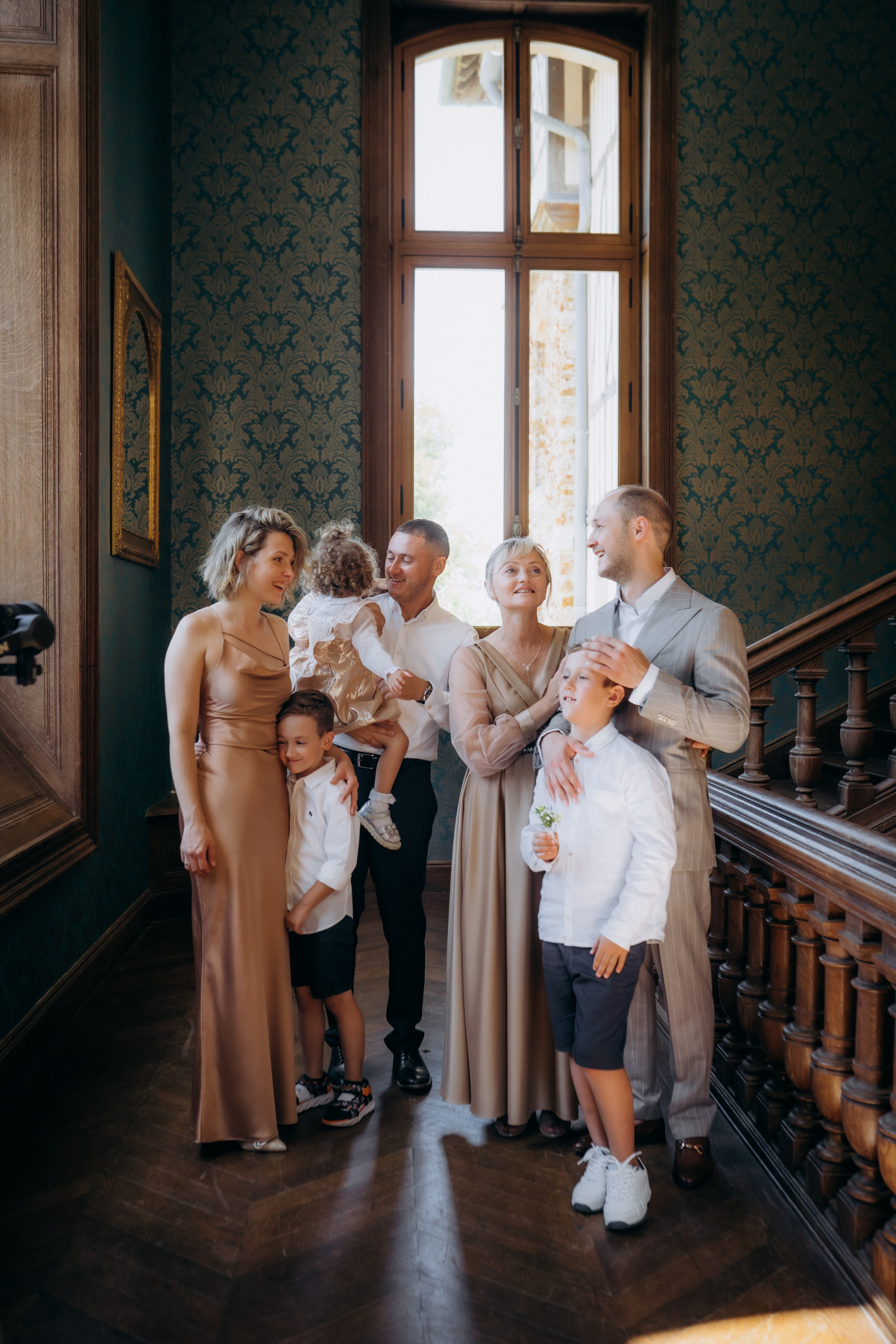 Свадебная фотосессия во французском замке. Professional photographer in Paris — Shybitska Iryna