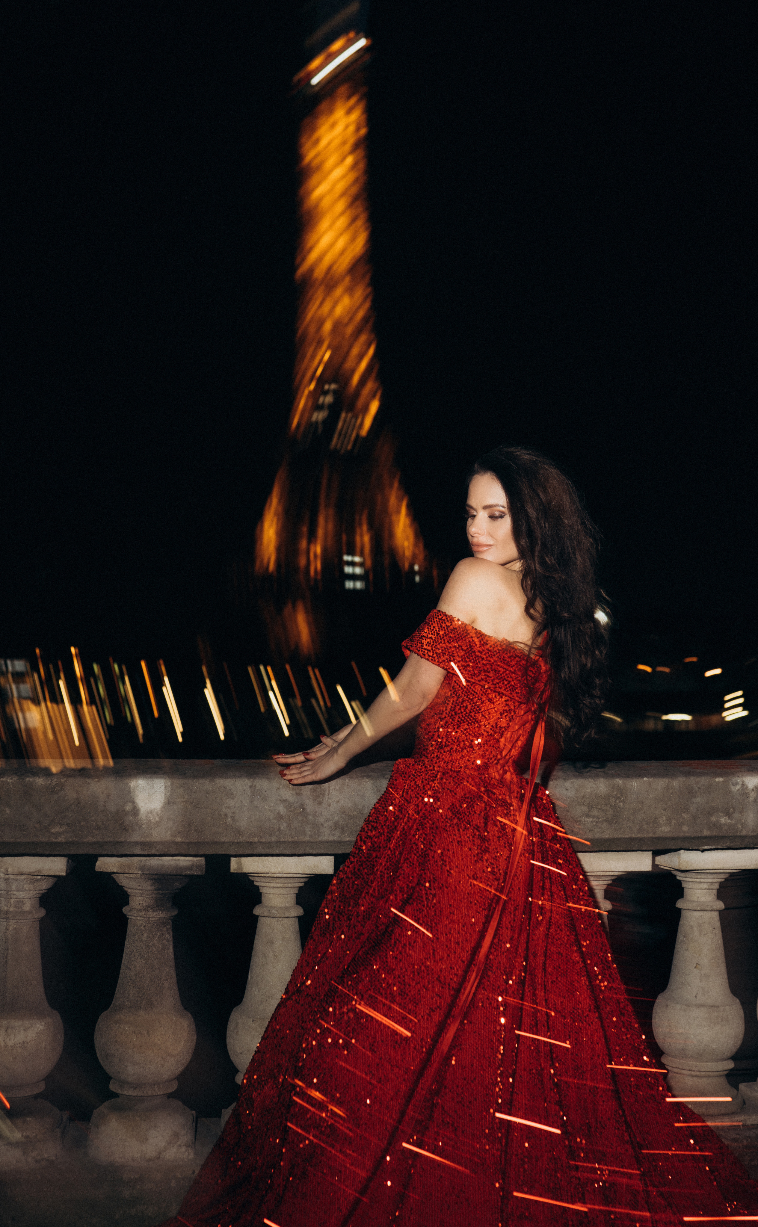 Eiffel Tower — Photo shoot. Professional photographer in Paris — Shybitska Iryna