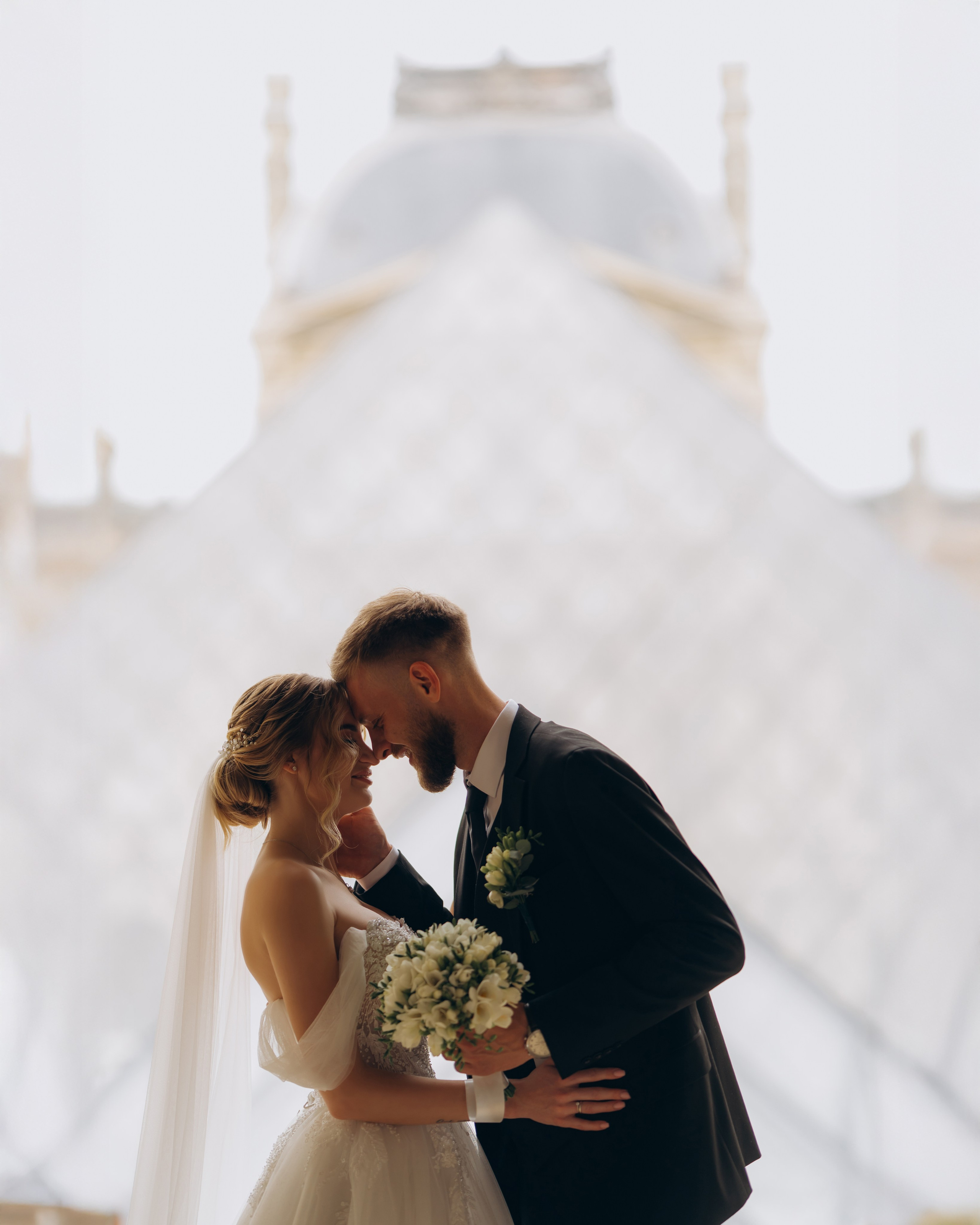 Wedding Day in Paris and Reception. Professional photographer in Paris — Shybitska Iryna