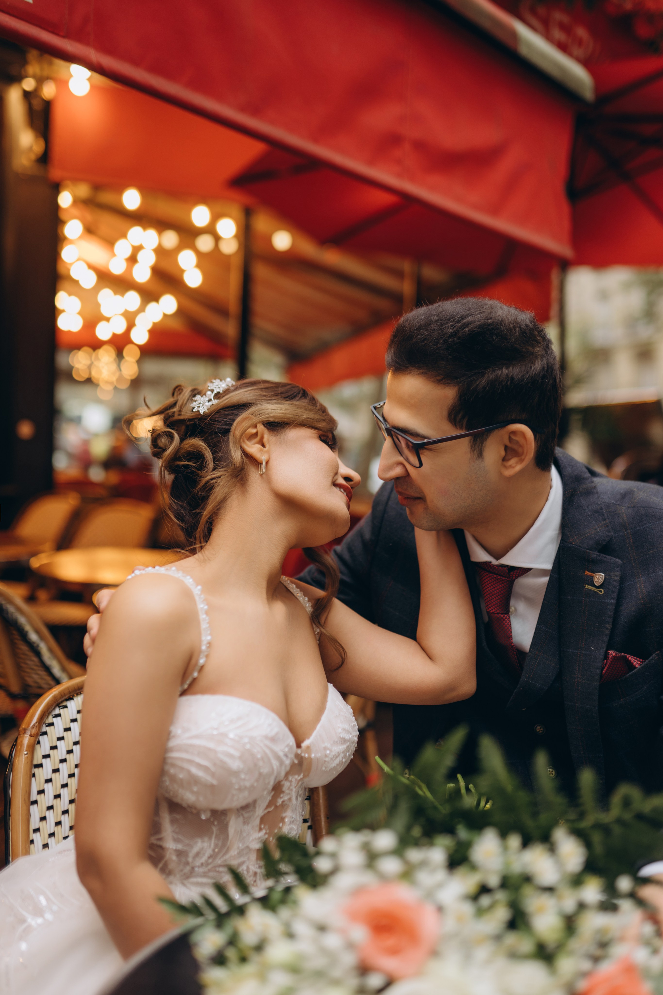 Wedding photo shoot. Professional photographer in Paris — Shybitska Iryna