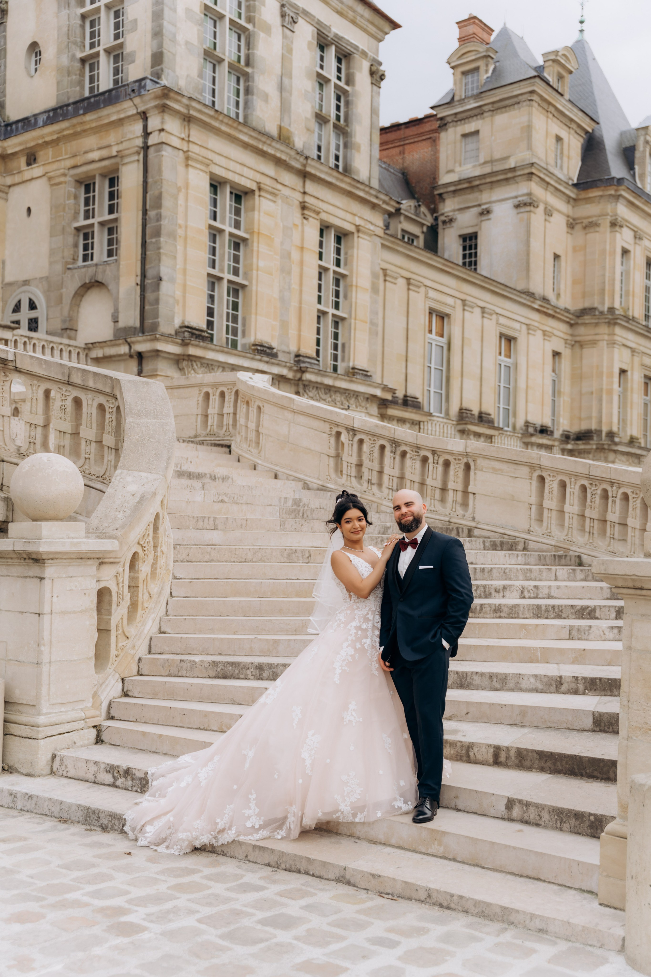 Town hall civil ceremony & wedding photoshoot in France. Professional photographer in Paris — Shybitska Iryna