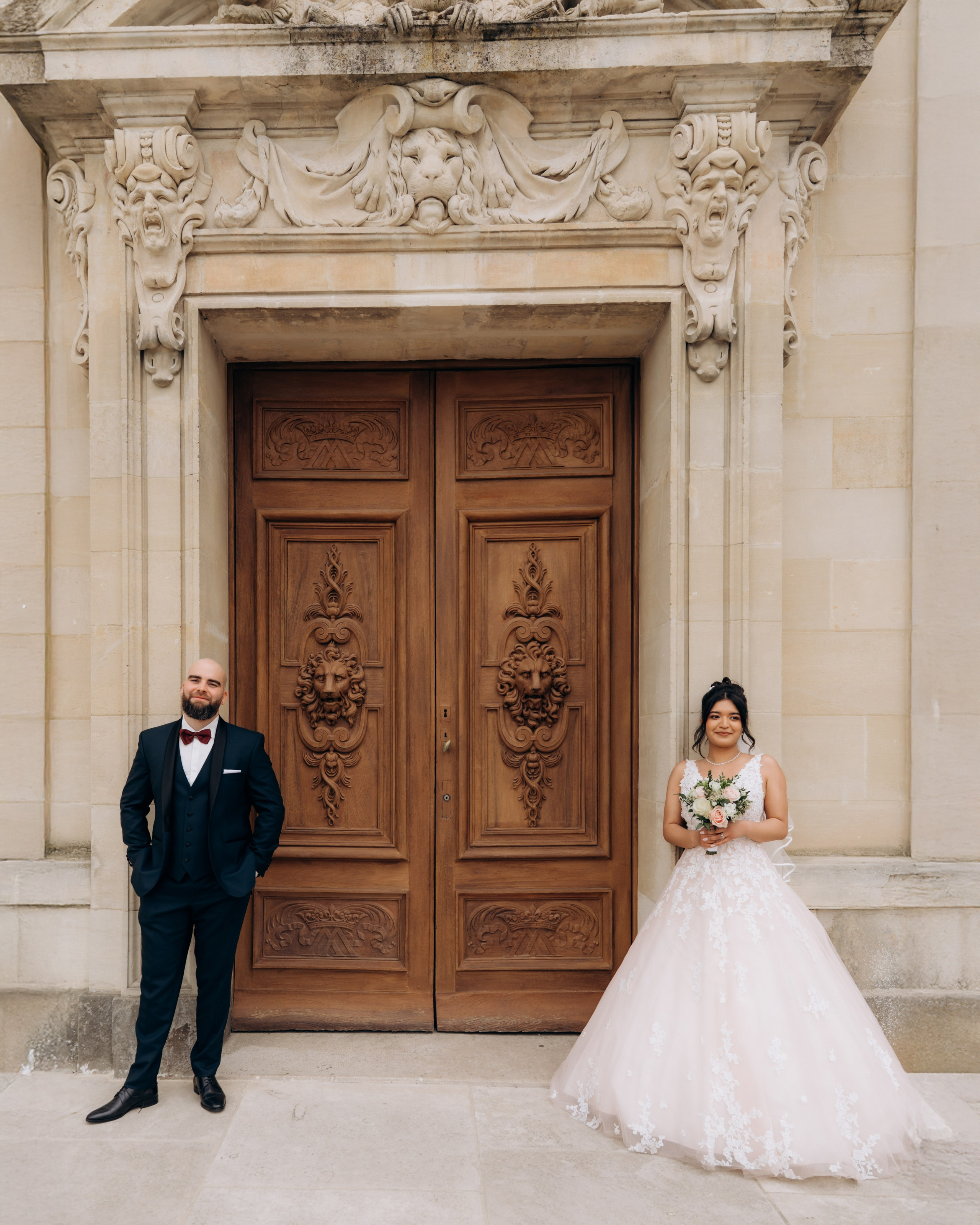Town hall civil ceremony & wedding photoshoot in France. Professional photographer in Paris — Shybitska Iryna