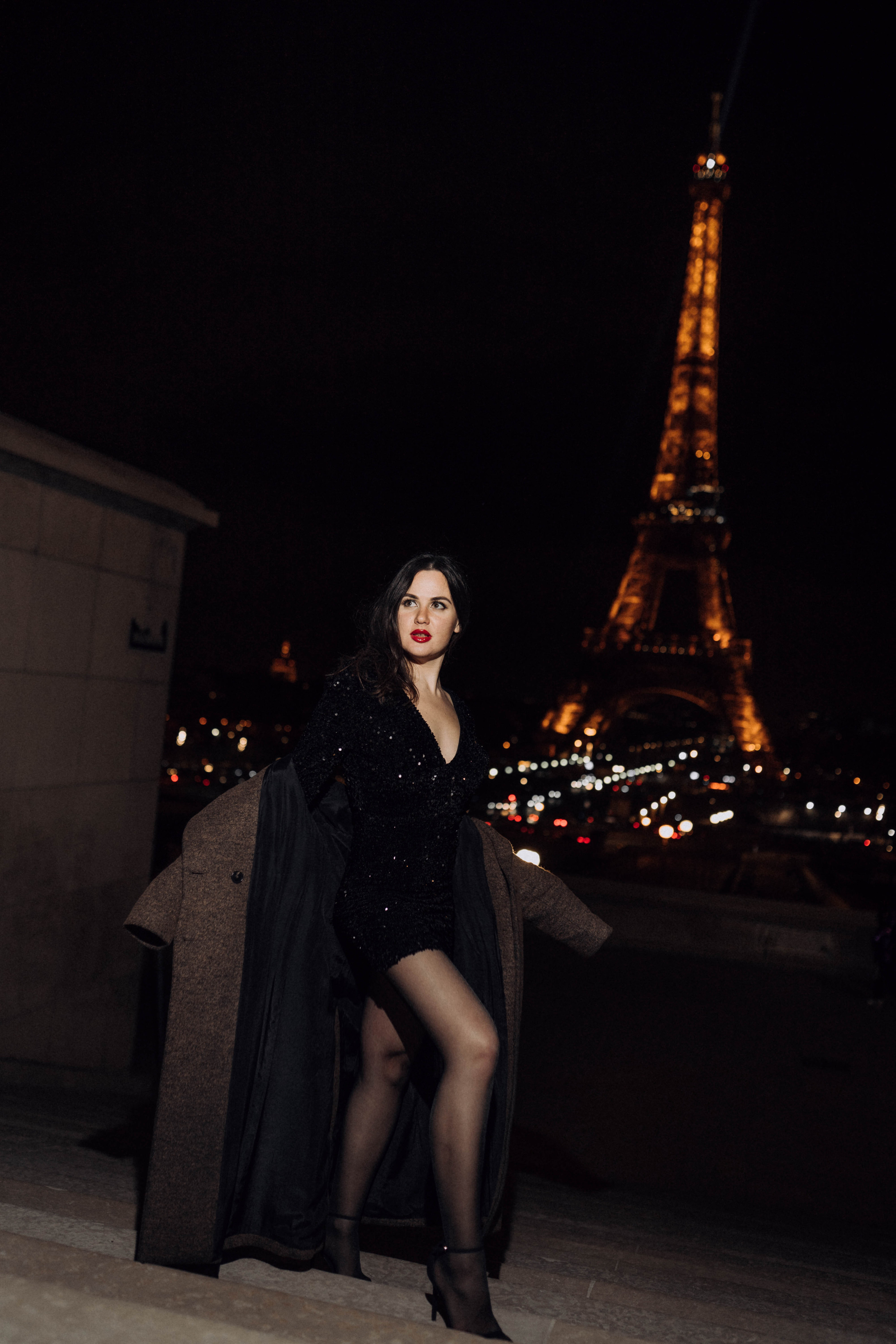 Night photo session in Paris. Professional photographer in Paris — Shybitska Iryna