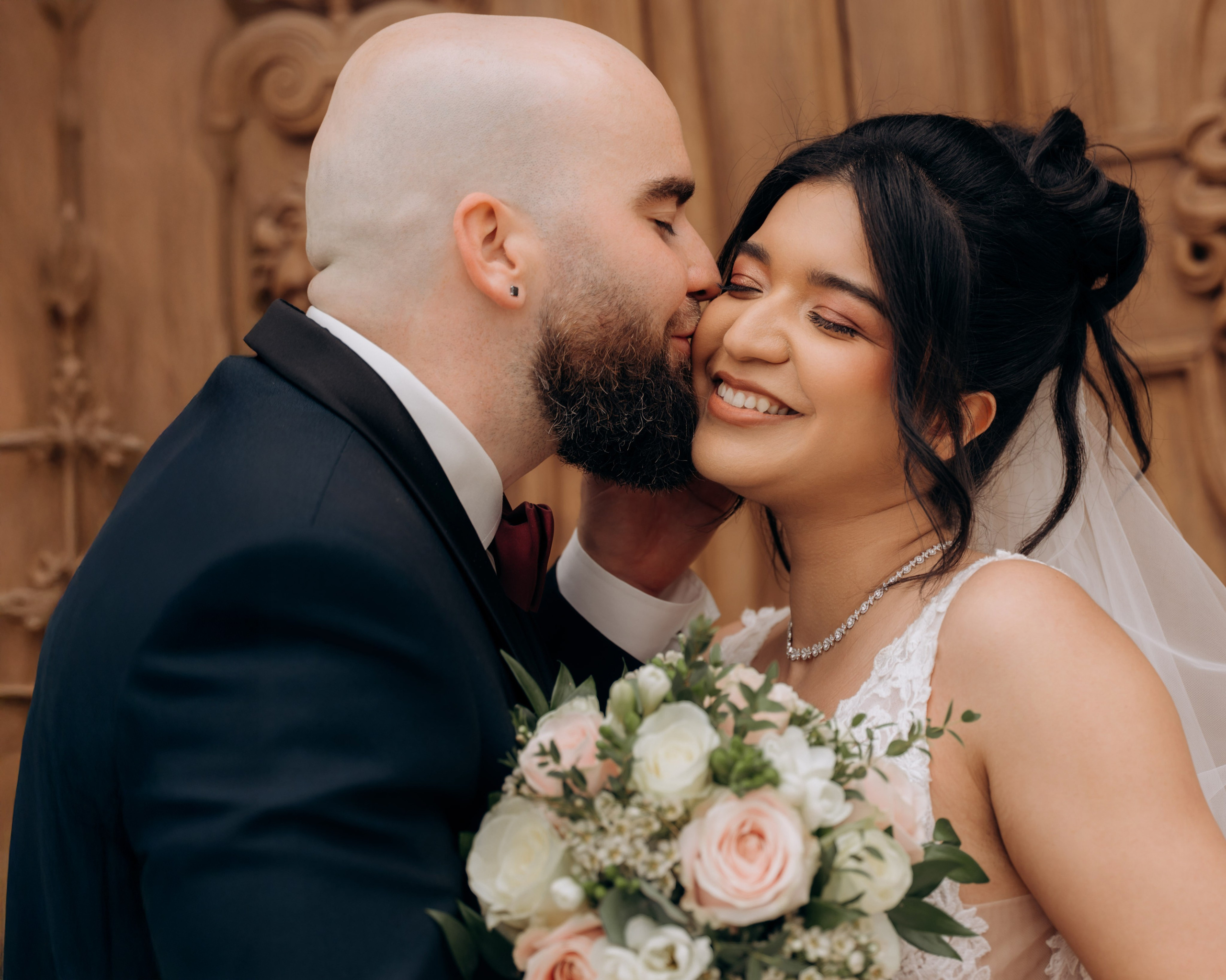 Town hall civil ceremony & wedding photoshoot in France. Professional photographer in Paris — Shybitska Iryna