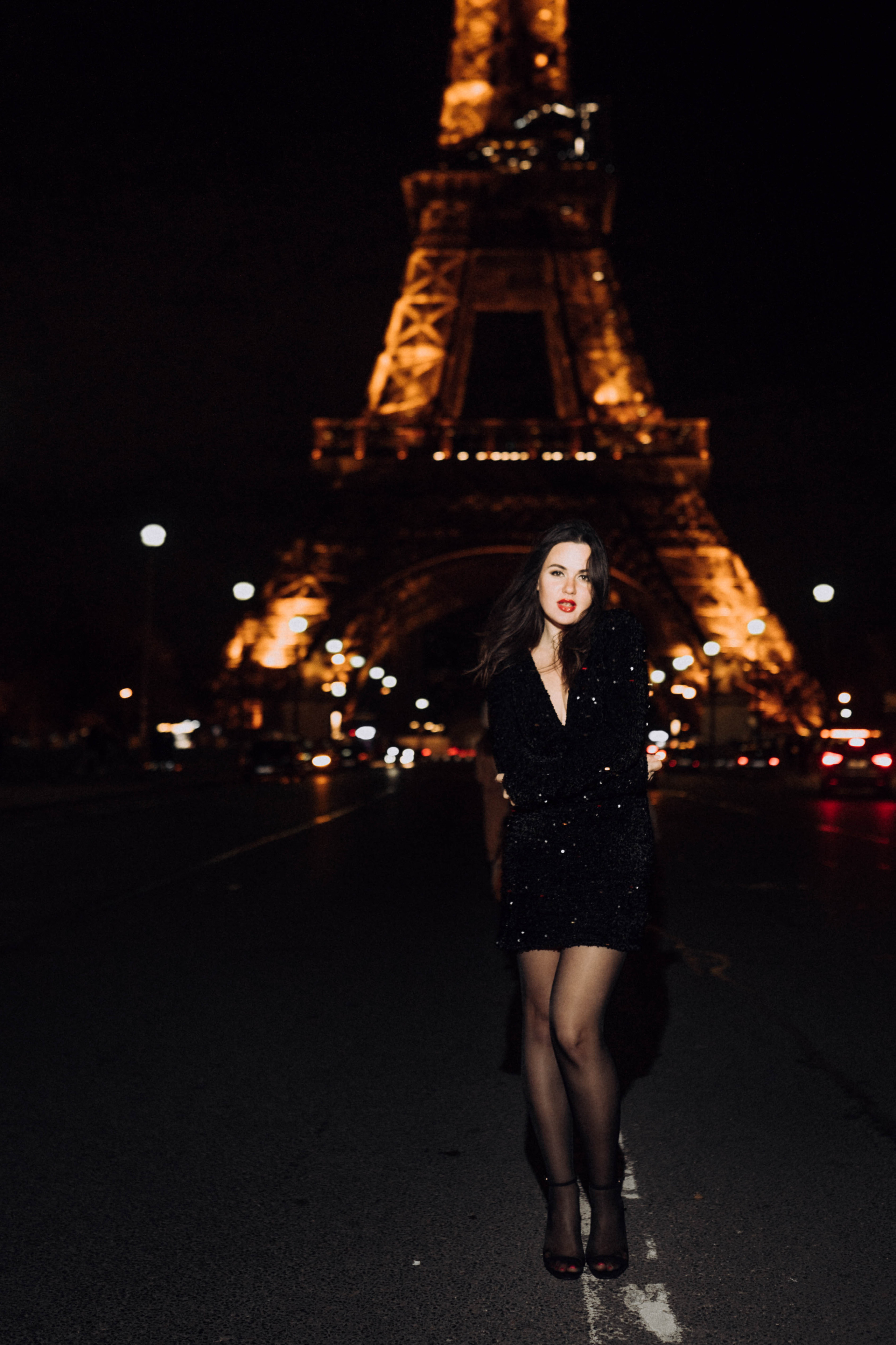 Night photo session in Paris. Professional photographer in Paris — Shybitska Iryna
