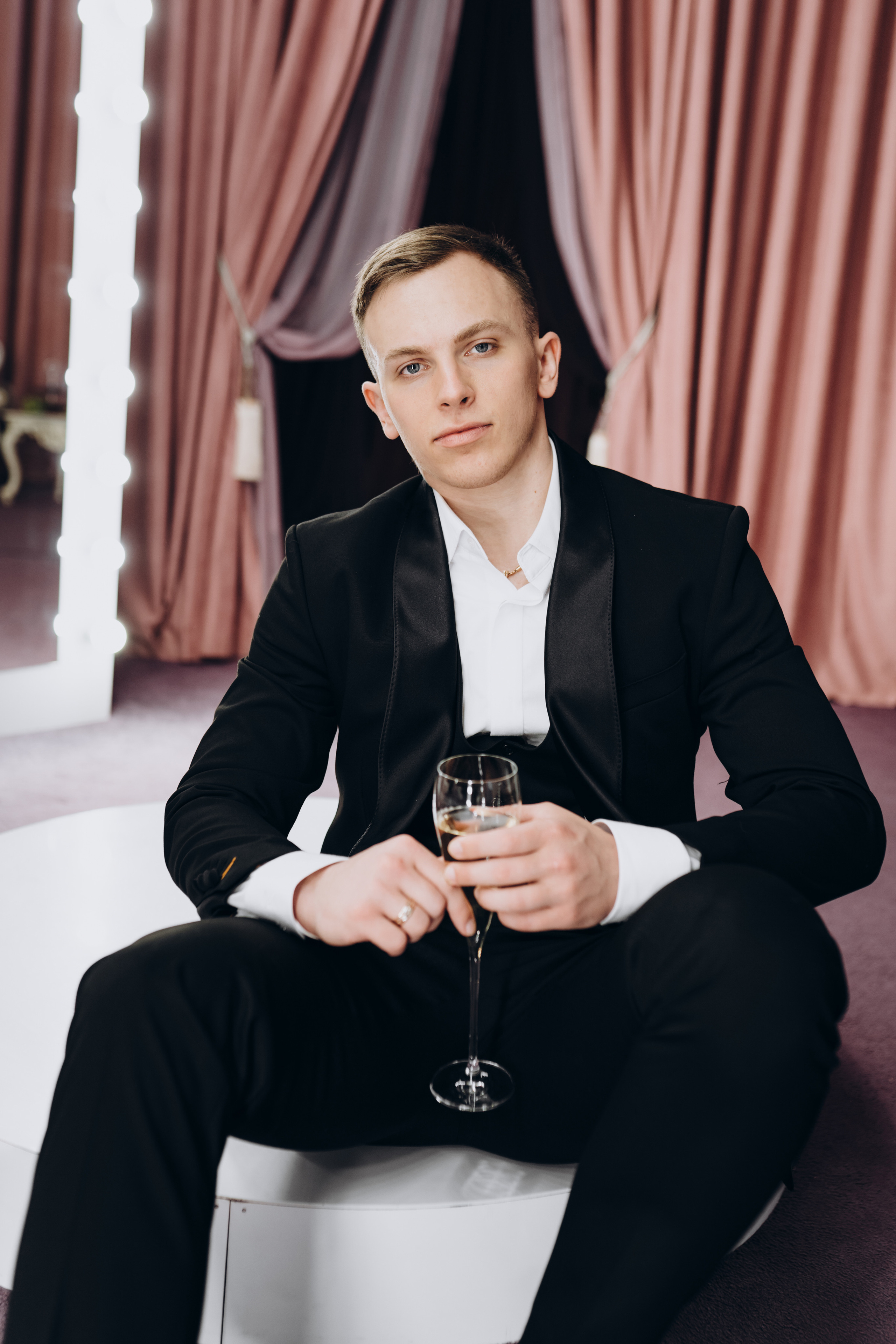 ЗАГС № 1. Professional photographer in Paris — Shybitska Iryna