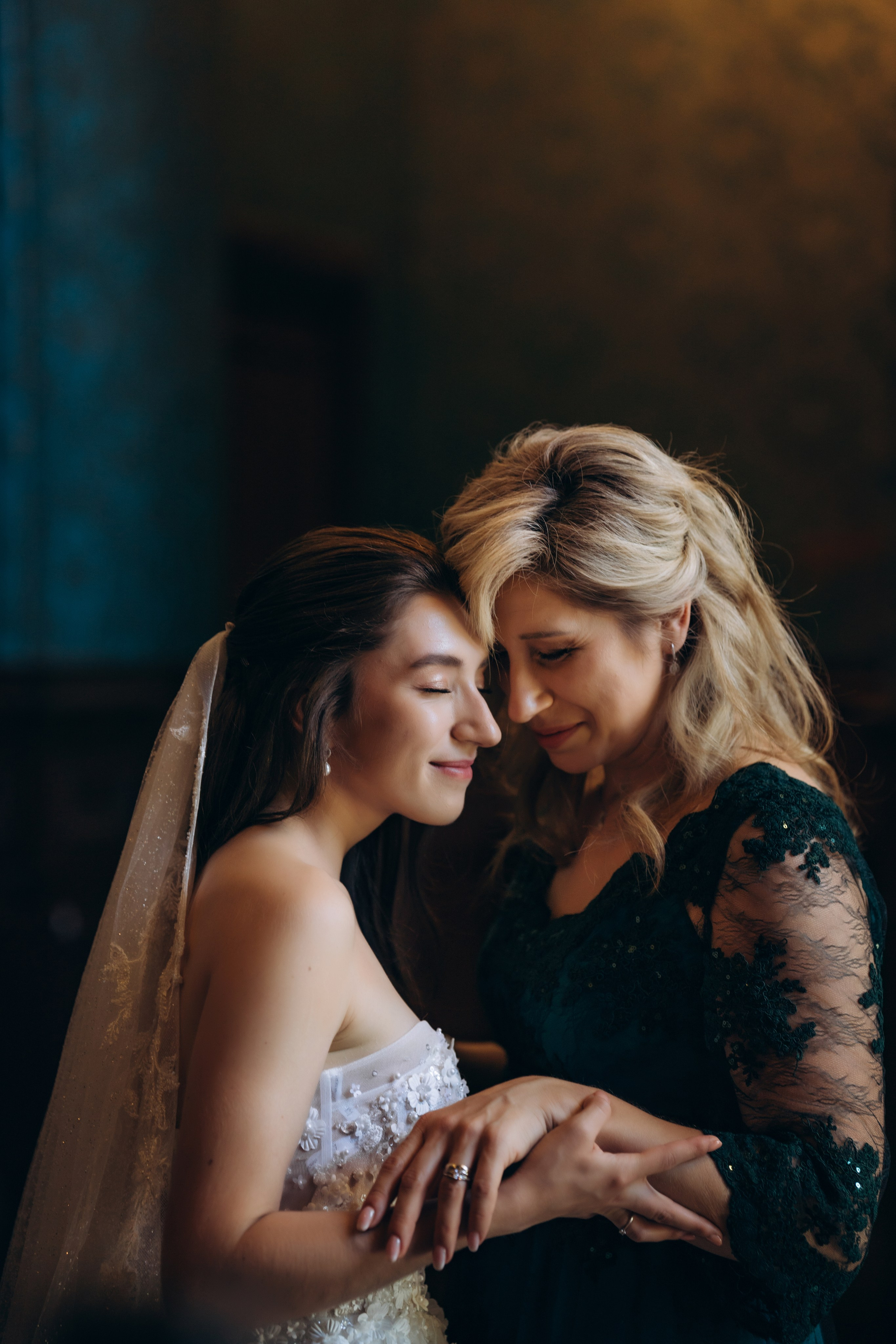 Свадебная фотосессия во французском замке. Professional photographer in Paris — Shybitska Iryna