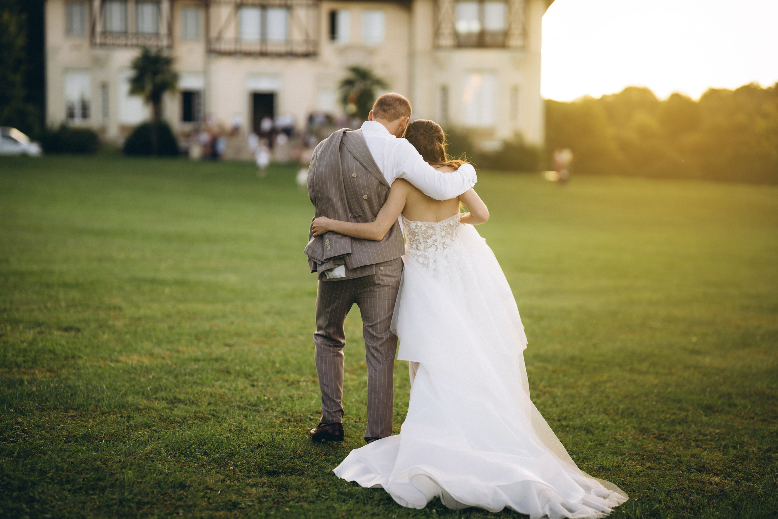 Свадебная фотосессия во французском замке. Professional photographer in Paris — Shybitska Iryna