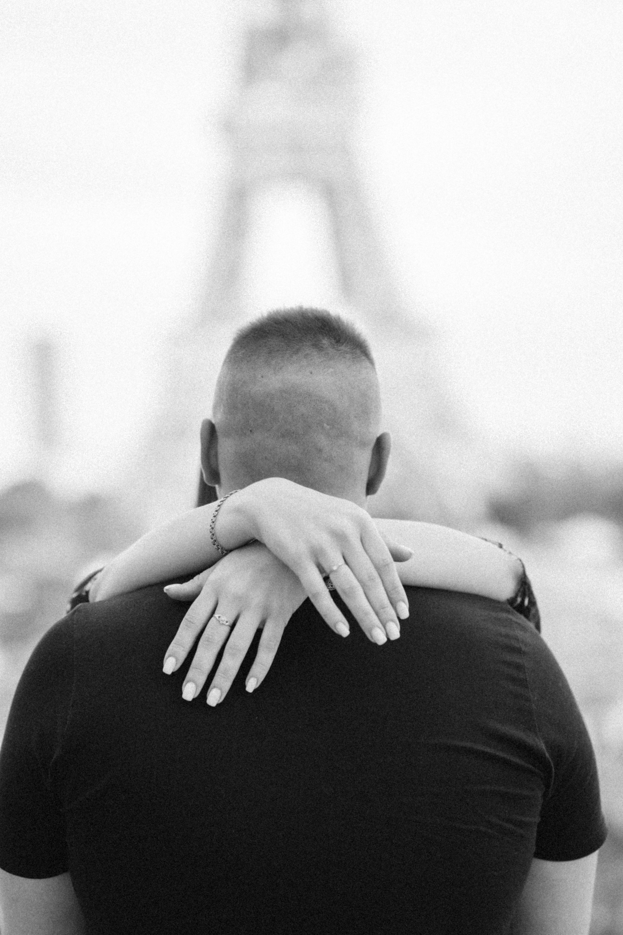 Engagement — Photo session lasts 1 hour. Professional photographer in Paris — Shybitska Iryna