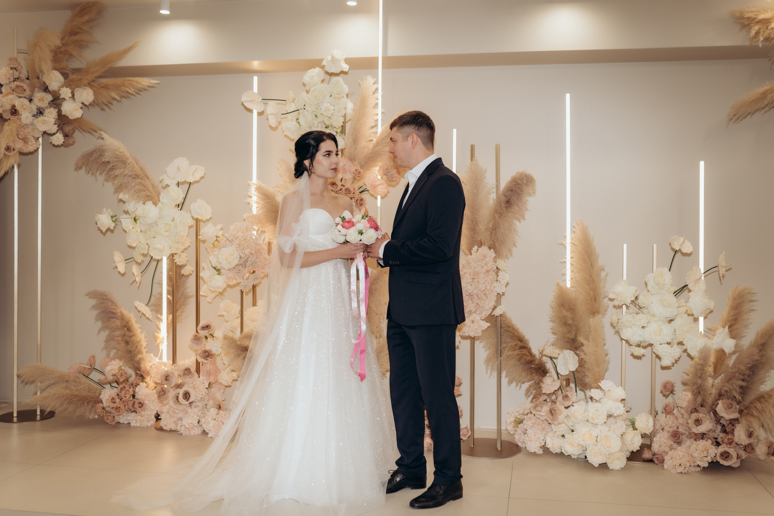 Фотосесія у студії «F11» та «Новий ЗАГС». Professional photographer in Paris — Shybitska Iryna